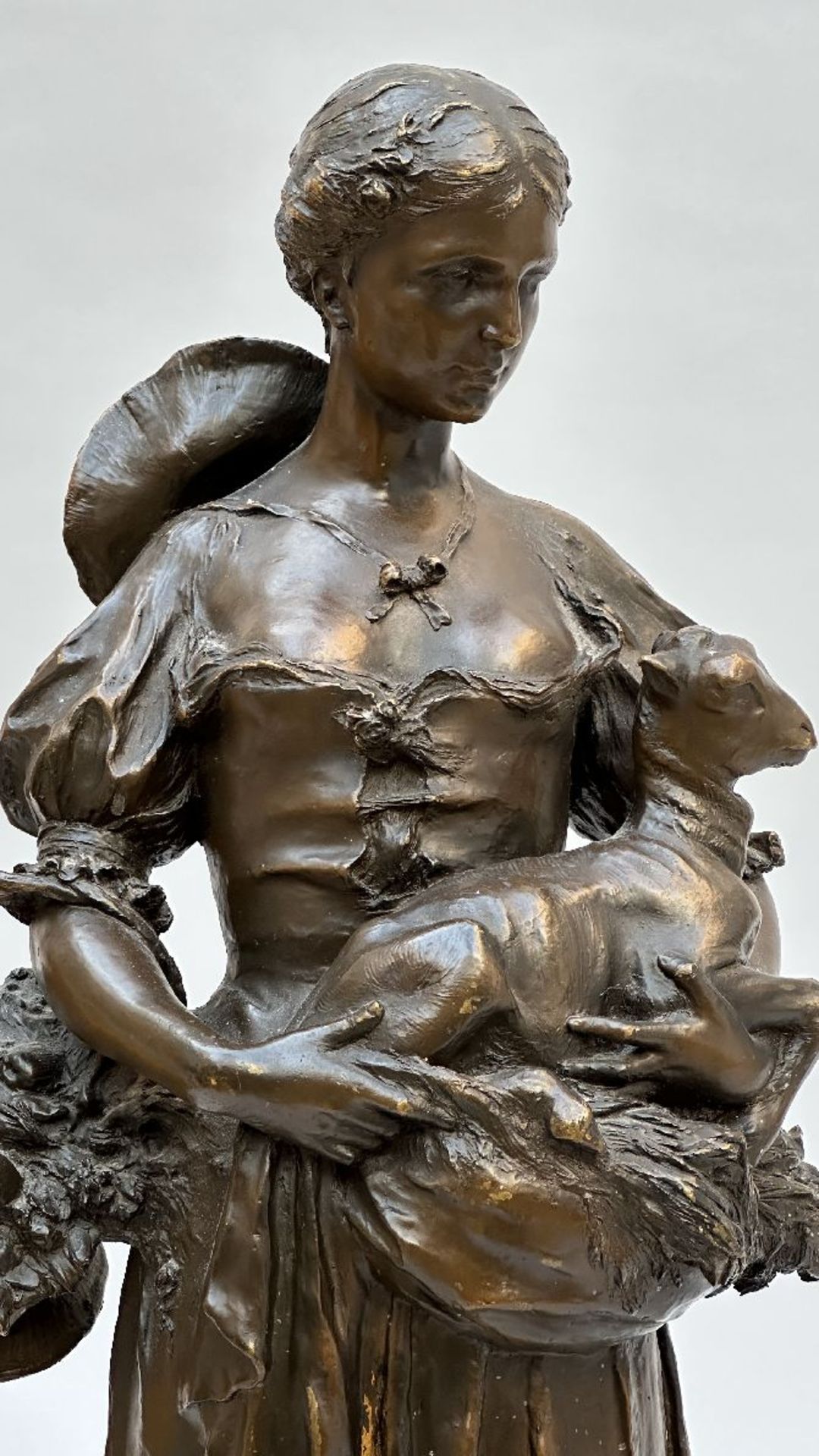 Michel Leonard Béguine: bronze statue 'girl with goat', Valsuani foundry - Image 3 of 5