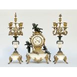 Three-piece clock set in marble and zamac 'amours' (*)