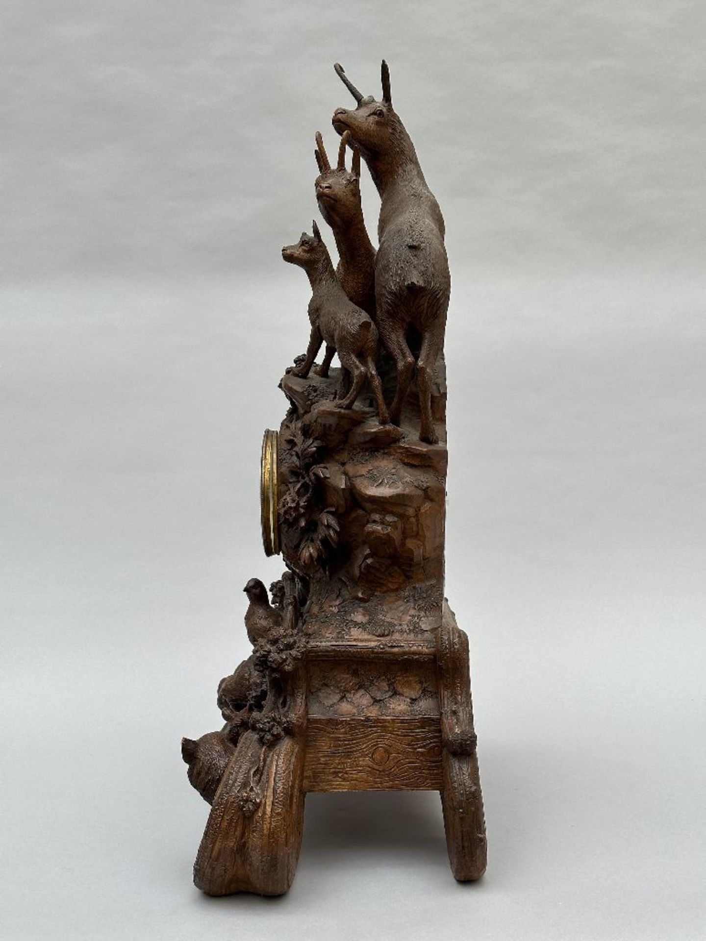 A black forest clock in walnut (*) - Image 3 of 6