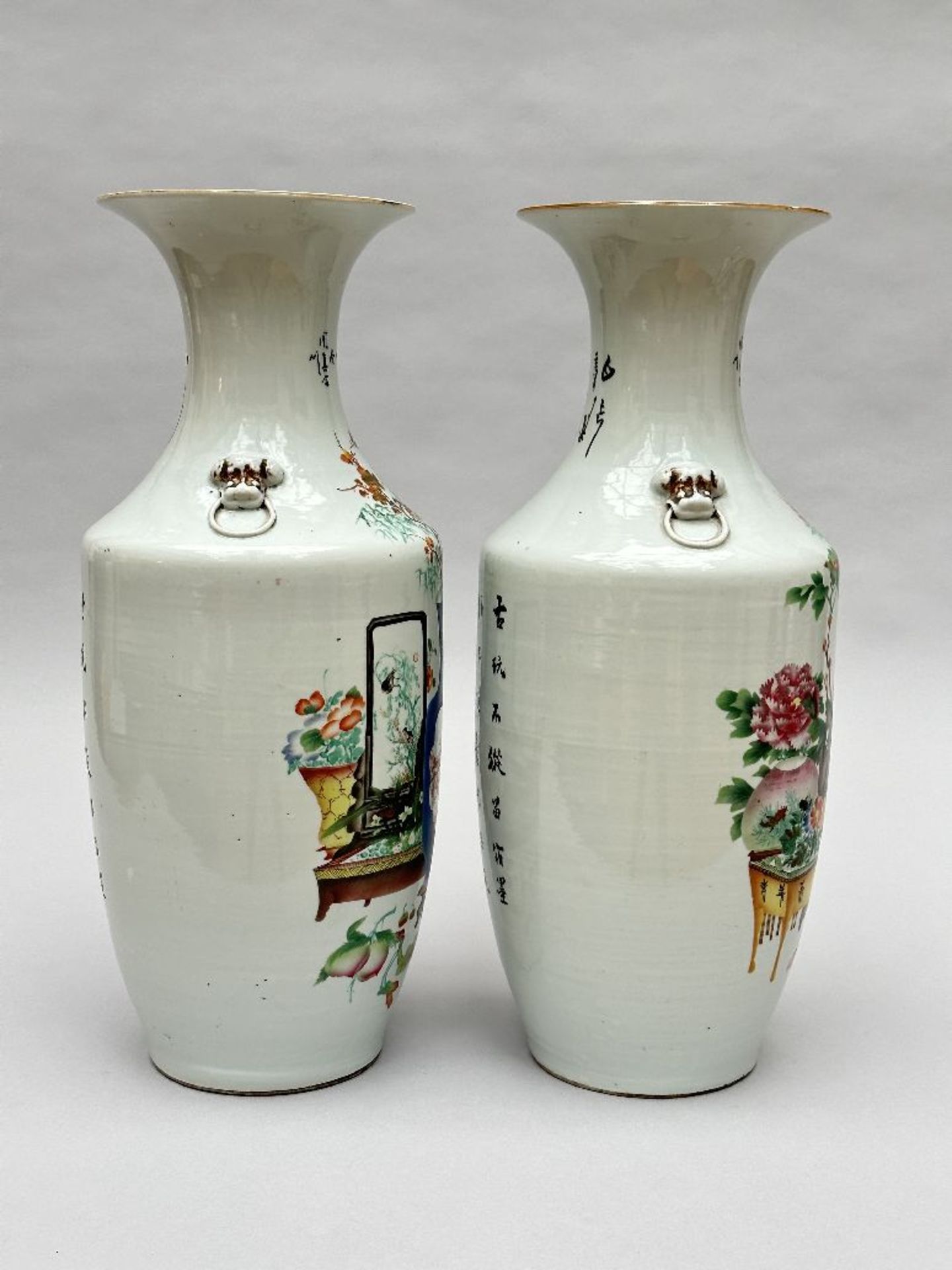 A pair of Chinese vases 'antiquities' - Image 4 of 7