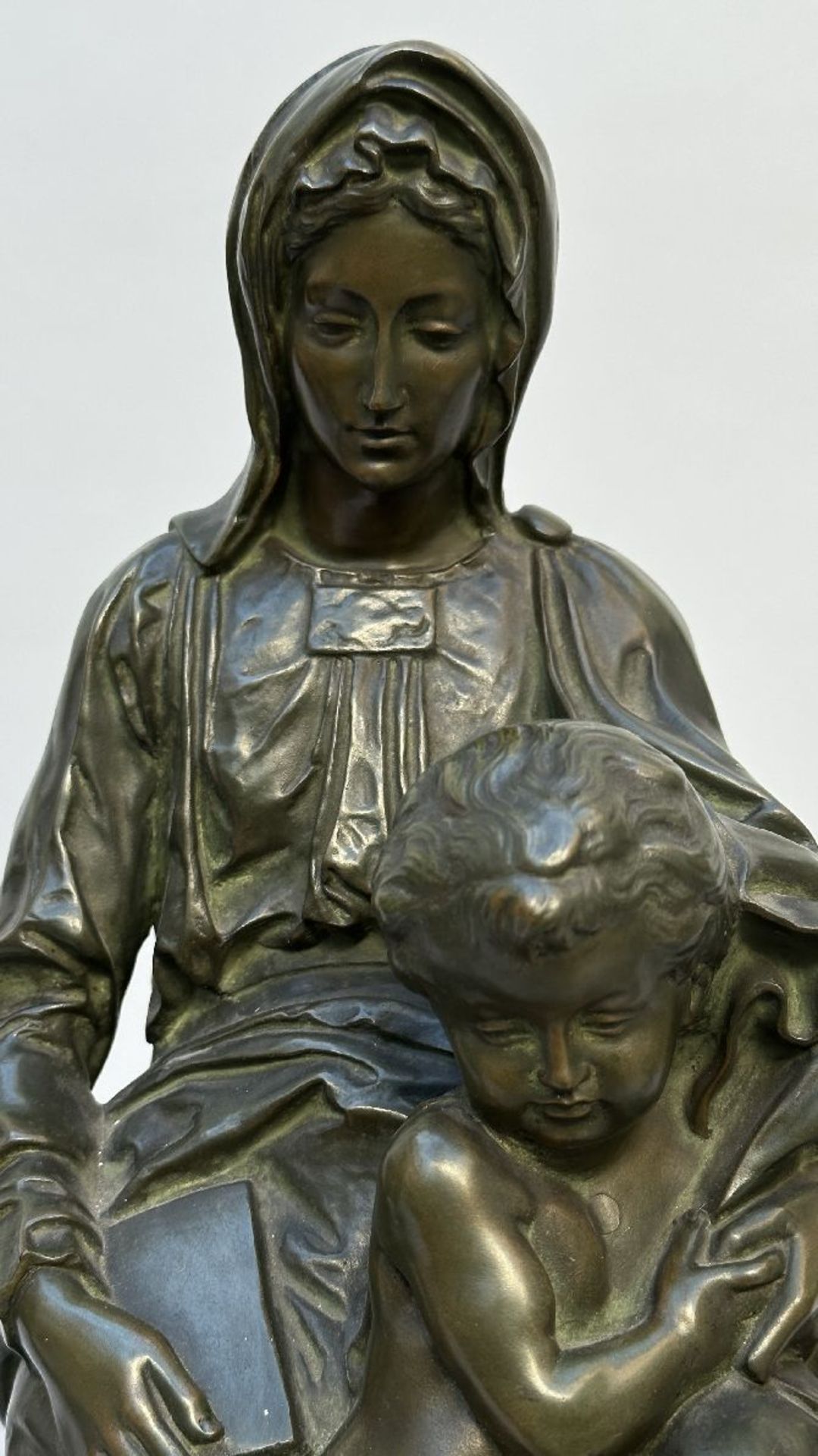 Gustave Pickery: three-piece bronze set 'Madonna with child' - Image 4 of 6