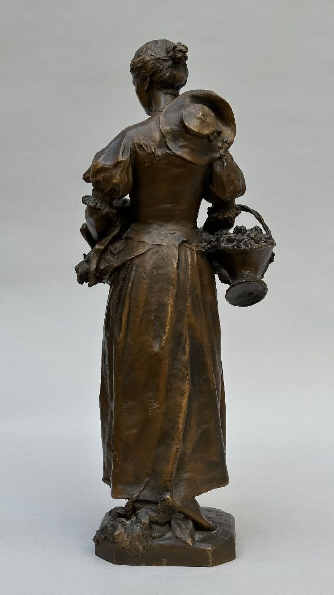 Michel Leonard Béguine: bronze statue 'girl with goat', Valsuani foundry - Bild 2 aus 5