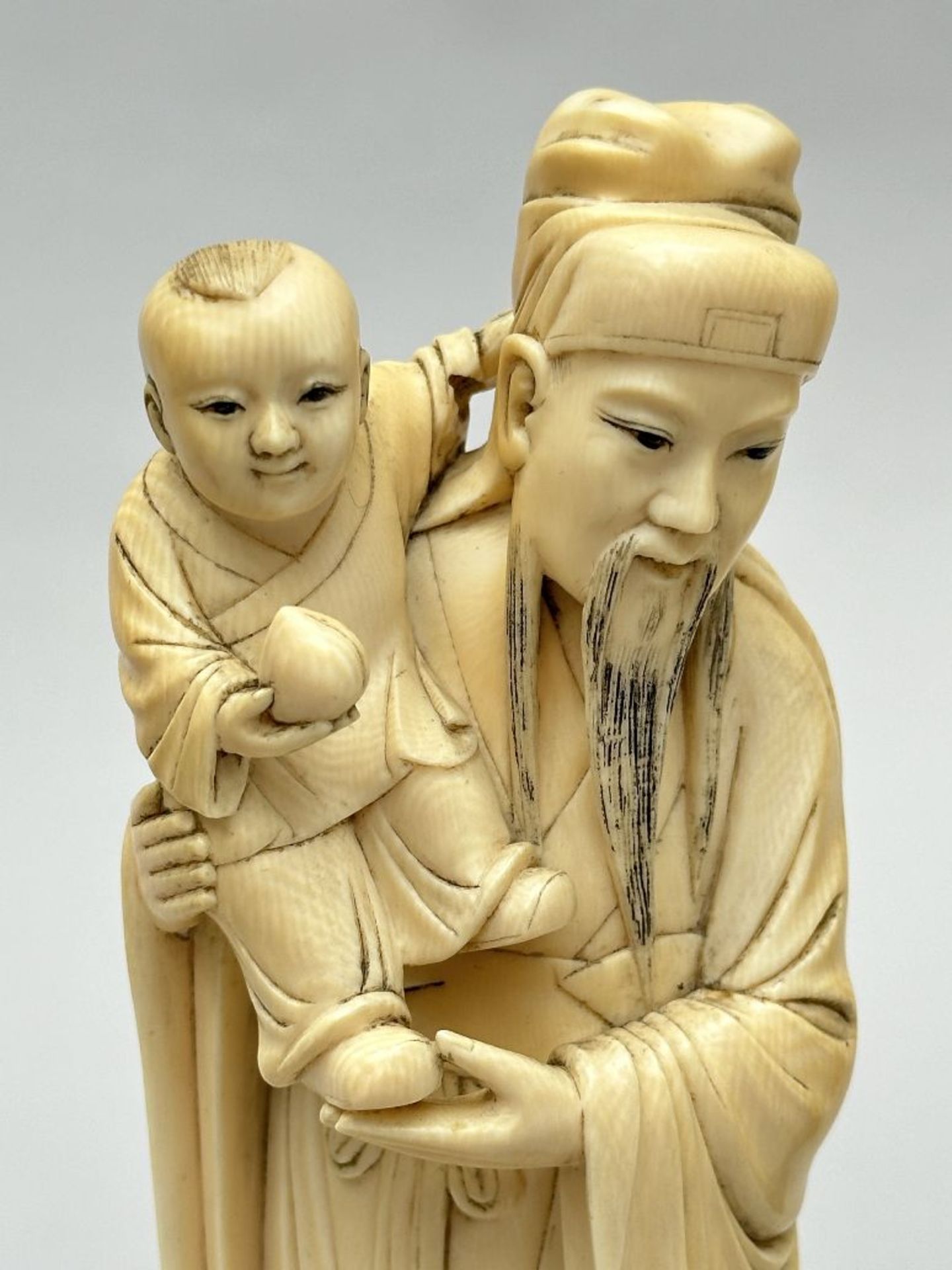 Three Chinese statues 'Fu Lu Shou', circa 1900 - Image 8 of 9