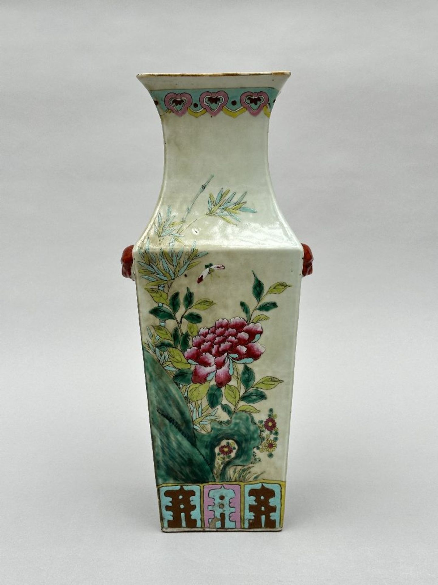 A square Chinese porcelain vase 'flowers' - Image 4 of 5