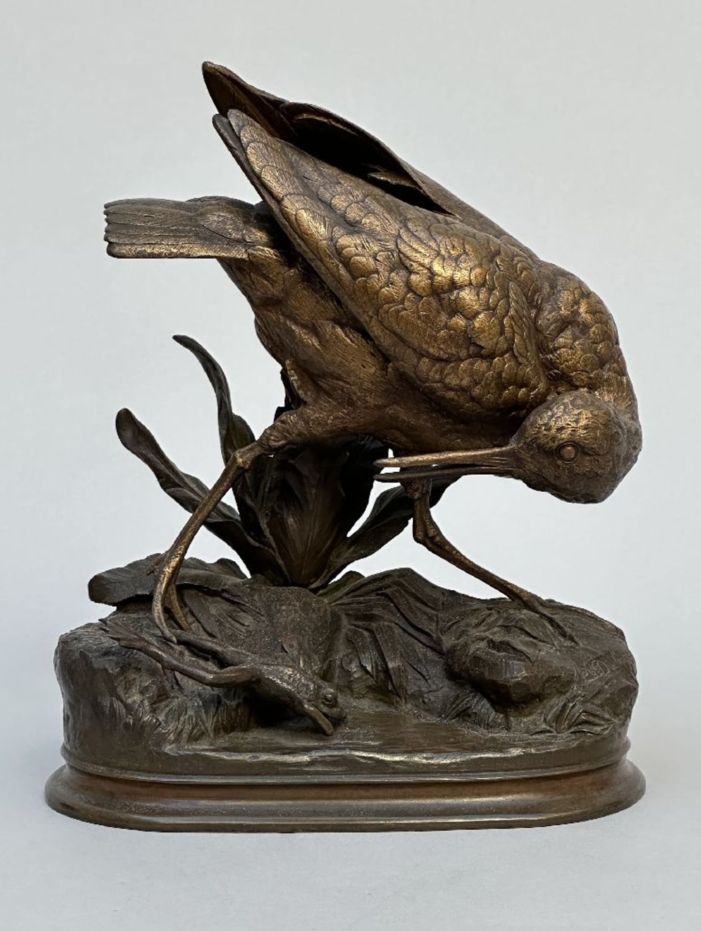 Alfred Dubuchand: bronze statue 'Woodcock hunting a frog'