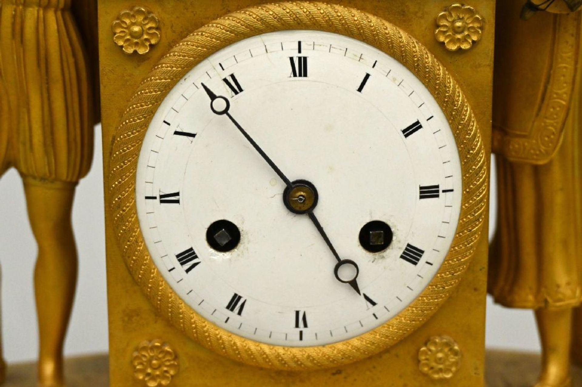 Empire clock in gilt bronze 'musicians' - Image 3 of 6