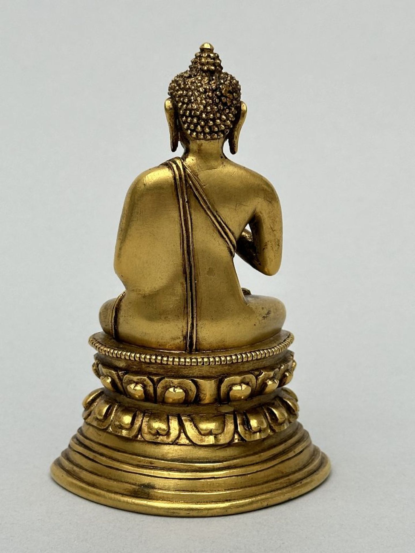 A bronze statue 'Buddha', China 18th century - Image 7 of 9