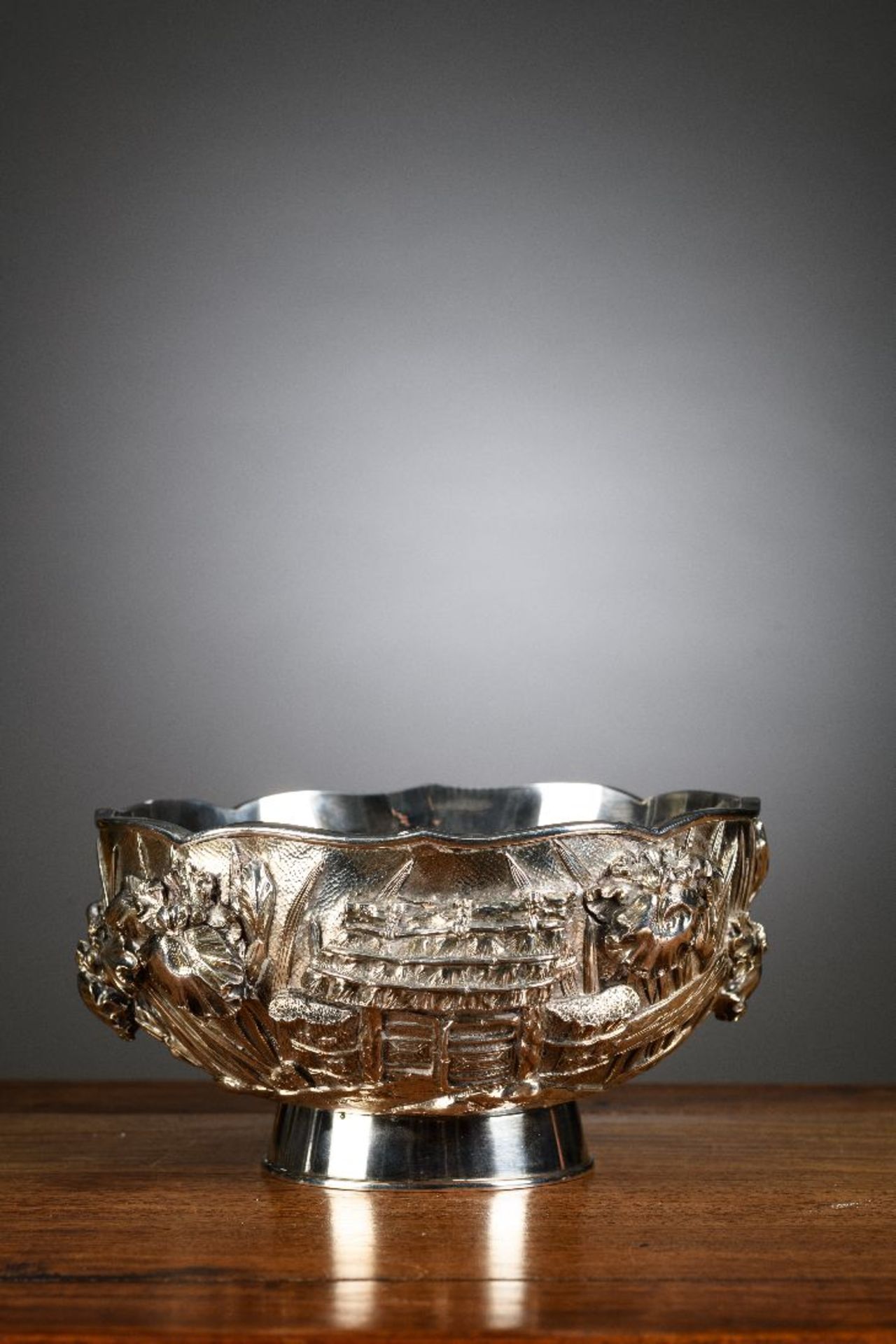 Japanese oval silver bowl 'floral decor with hut', Meiji period (signed)(*) - Image 4 of 9