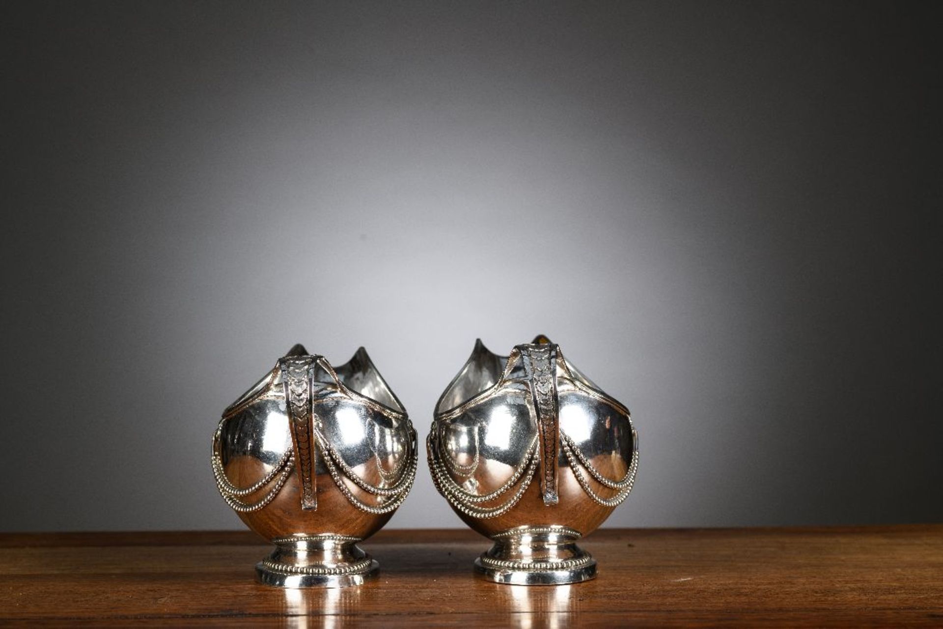 A pair of silver sauce boats by Nicolaes Vleeshouwers, Antwerp 1792 - Image 2 of 9