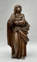 Baroque statue in walnut 'pleurante' 17th century