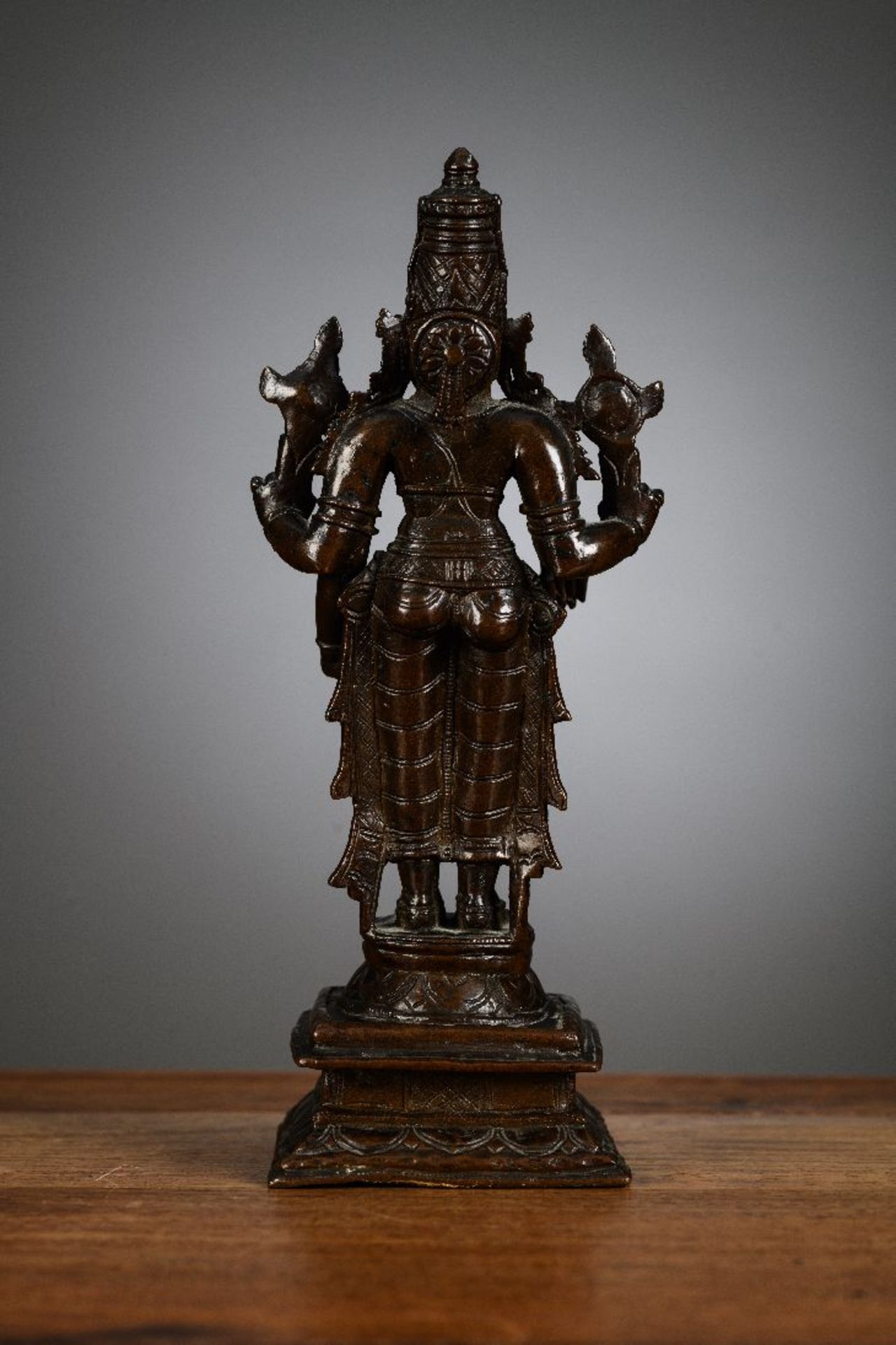 Indian statue in bronze 'Vishnu', 17th - 18th century - Image 4 of 9