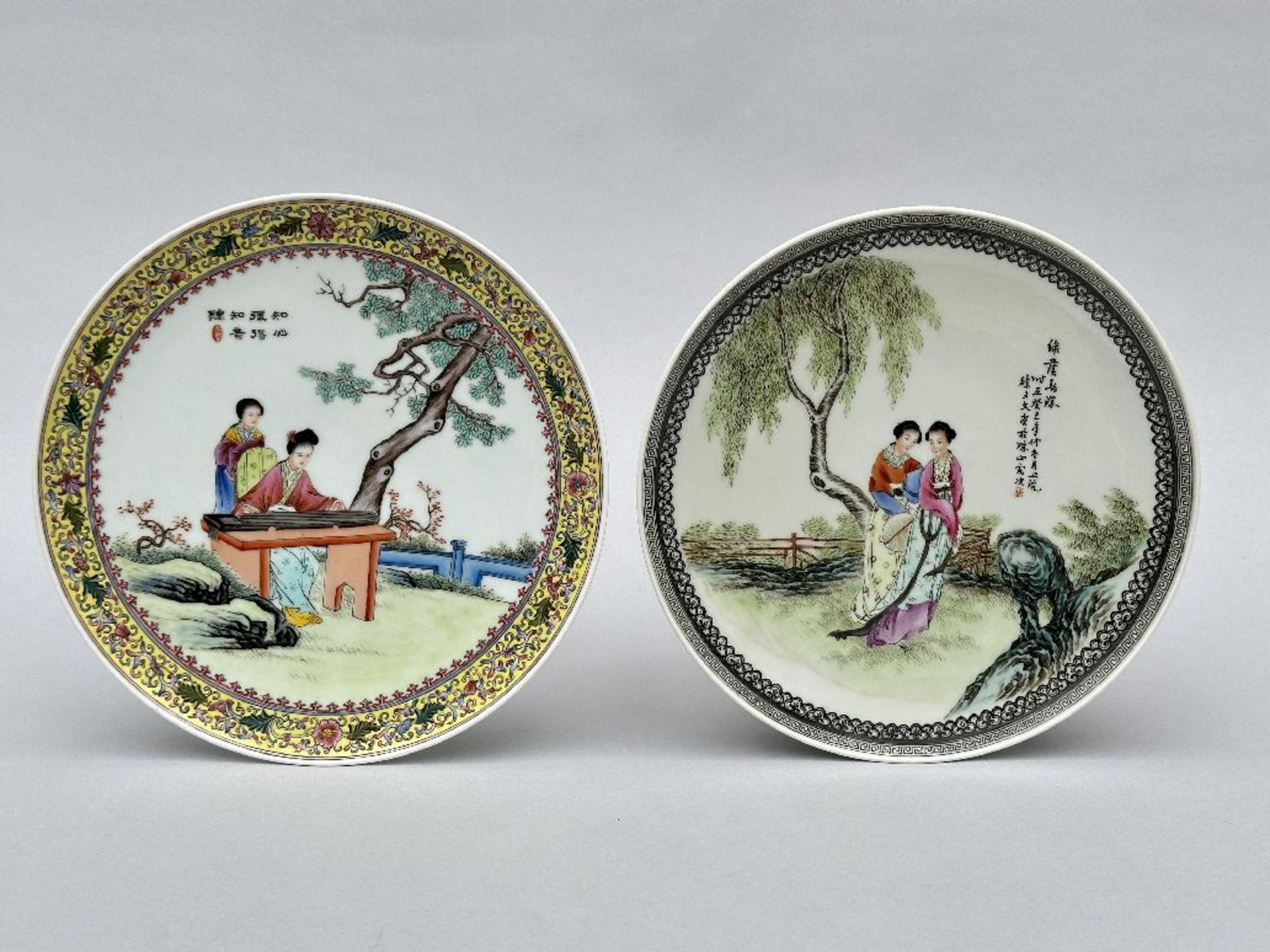 Two plates in Chinese porcelain 'ladies in the garden'