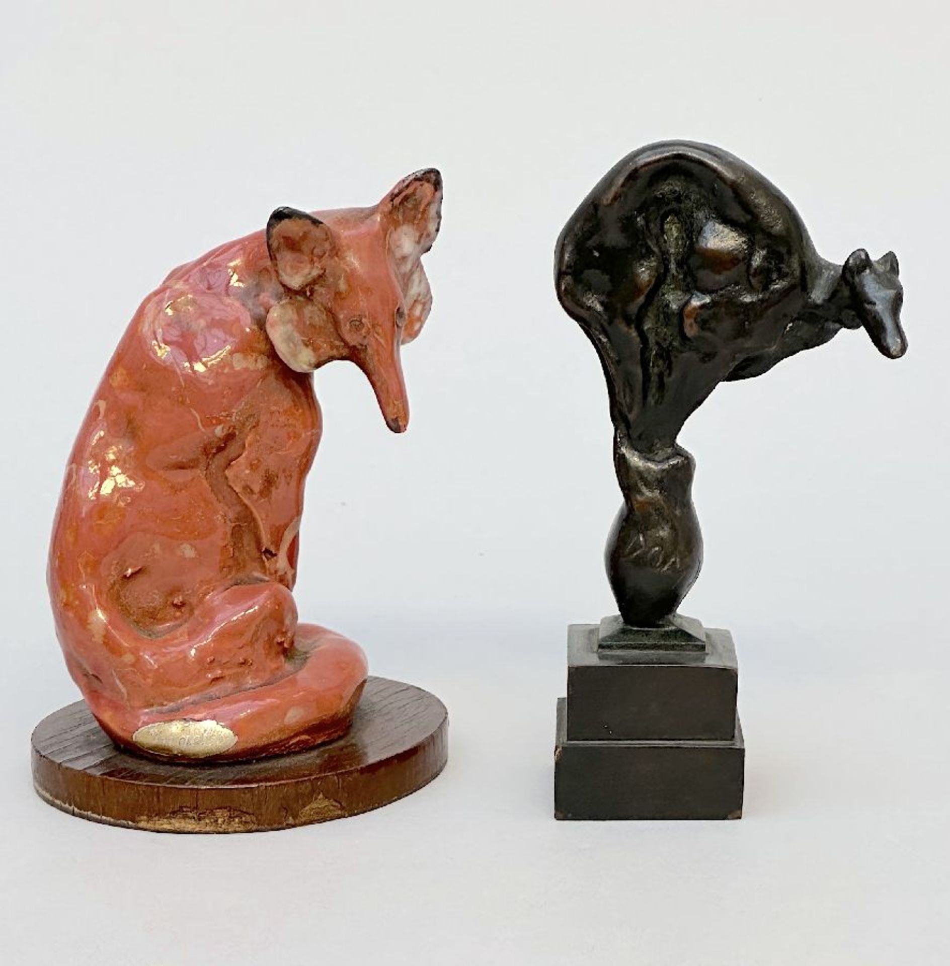 Domien Ingels: greyhound in bronze and fox in ceramic