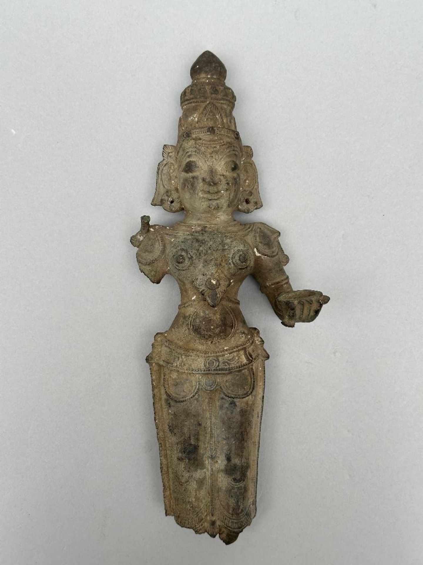 Fragment of a bronze statue, India - Image 4 of 9