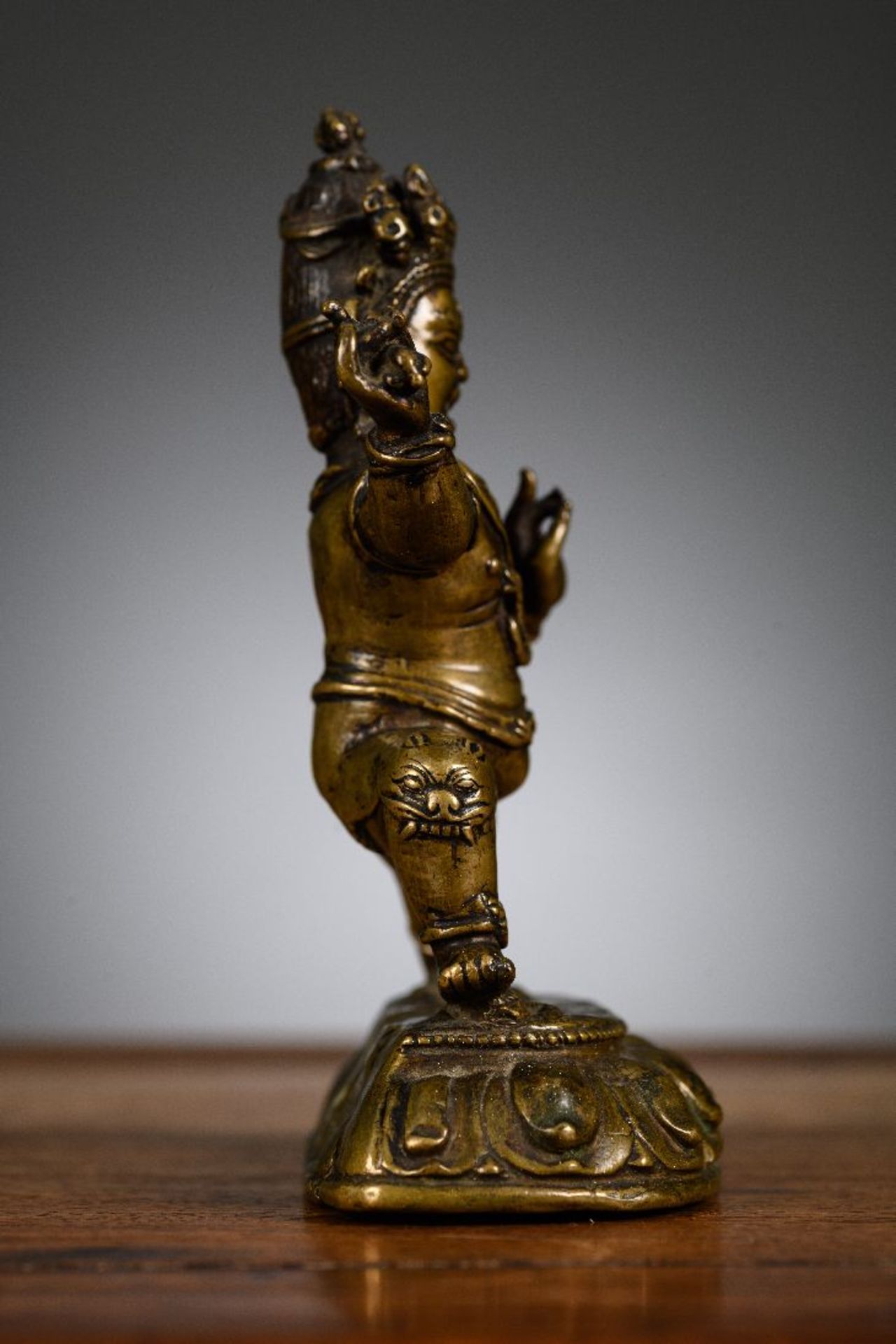 A fine Tibetan statue 'Vajrapani', 14th - 15th century - Image 5 of 9