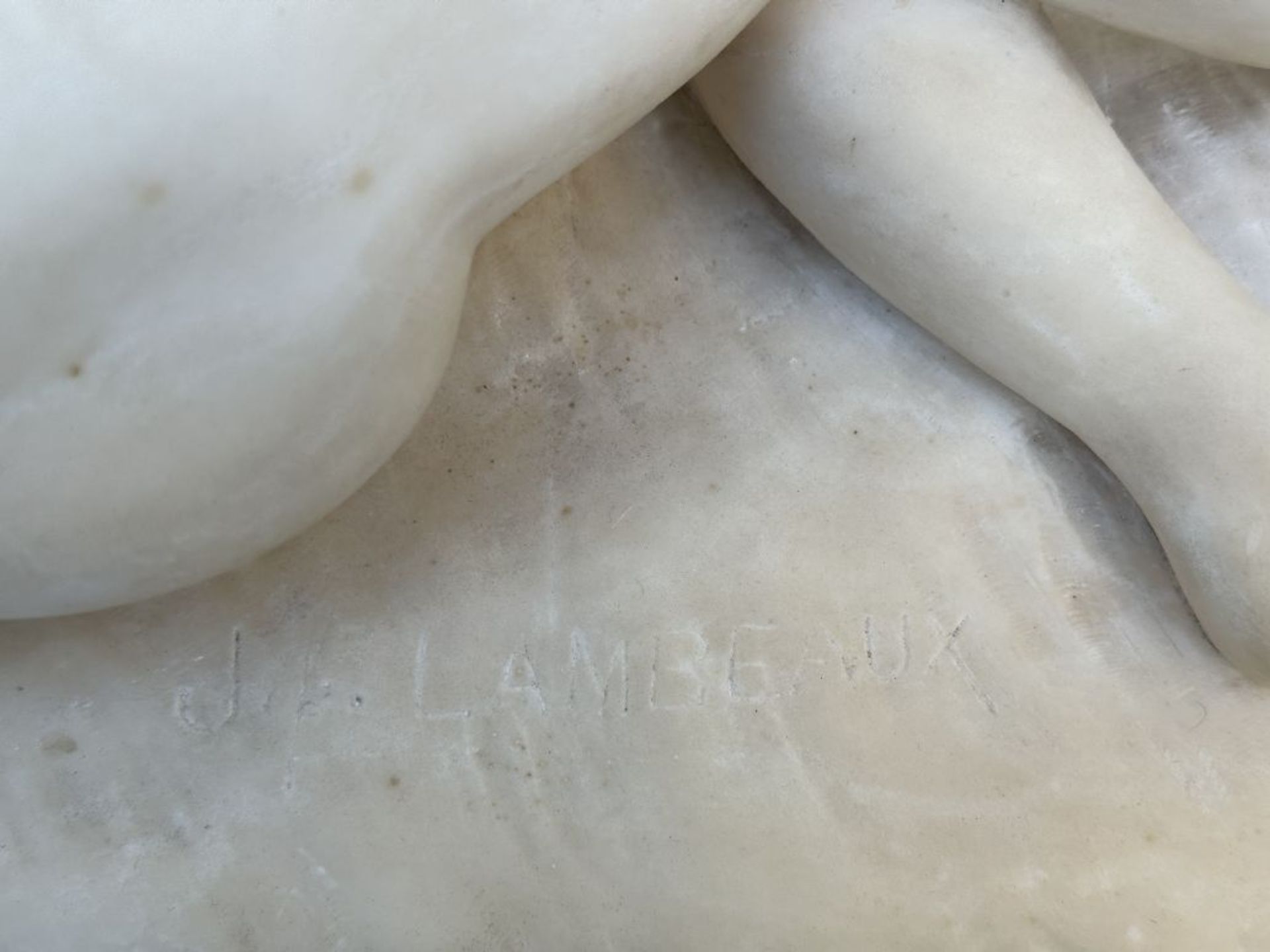 Jef Lambeaux: marble statue on pedestal 'reclining nude' (*) - Bild 5 aus 6