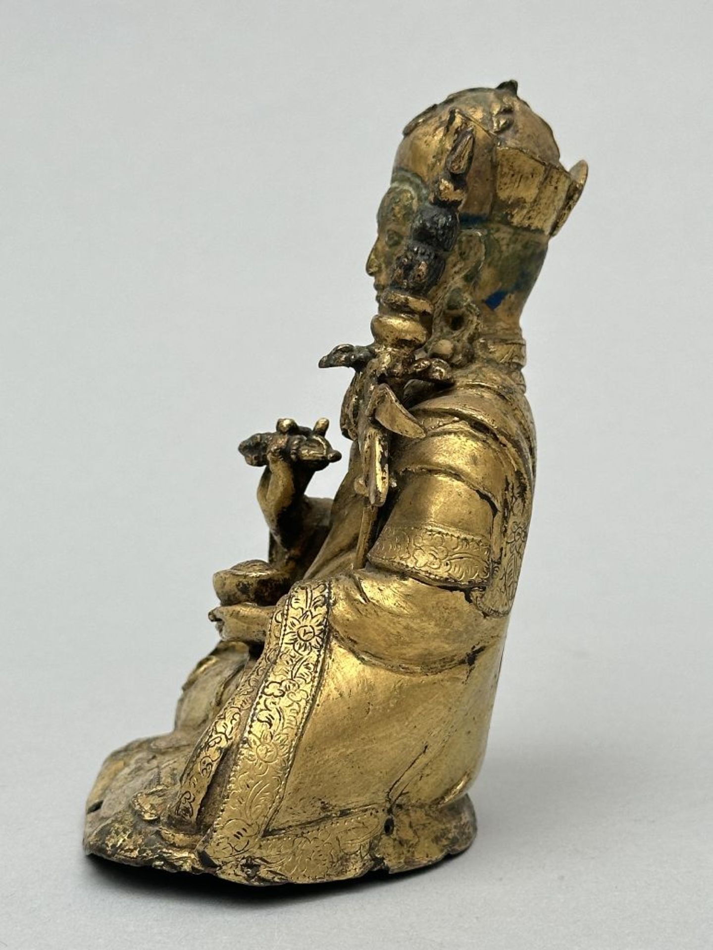 Gilded statue 'Padmasambhava', Tibet 16th - 17th century - Image 9 of 9