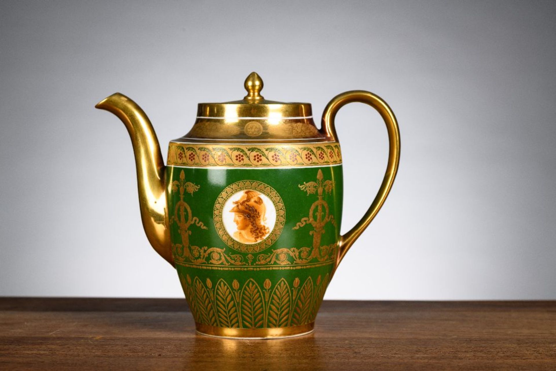 A fine paestum teapot in Sèvres porcelain 'cameos', 1809 - Image 3 of 9