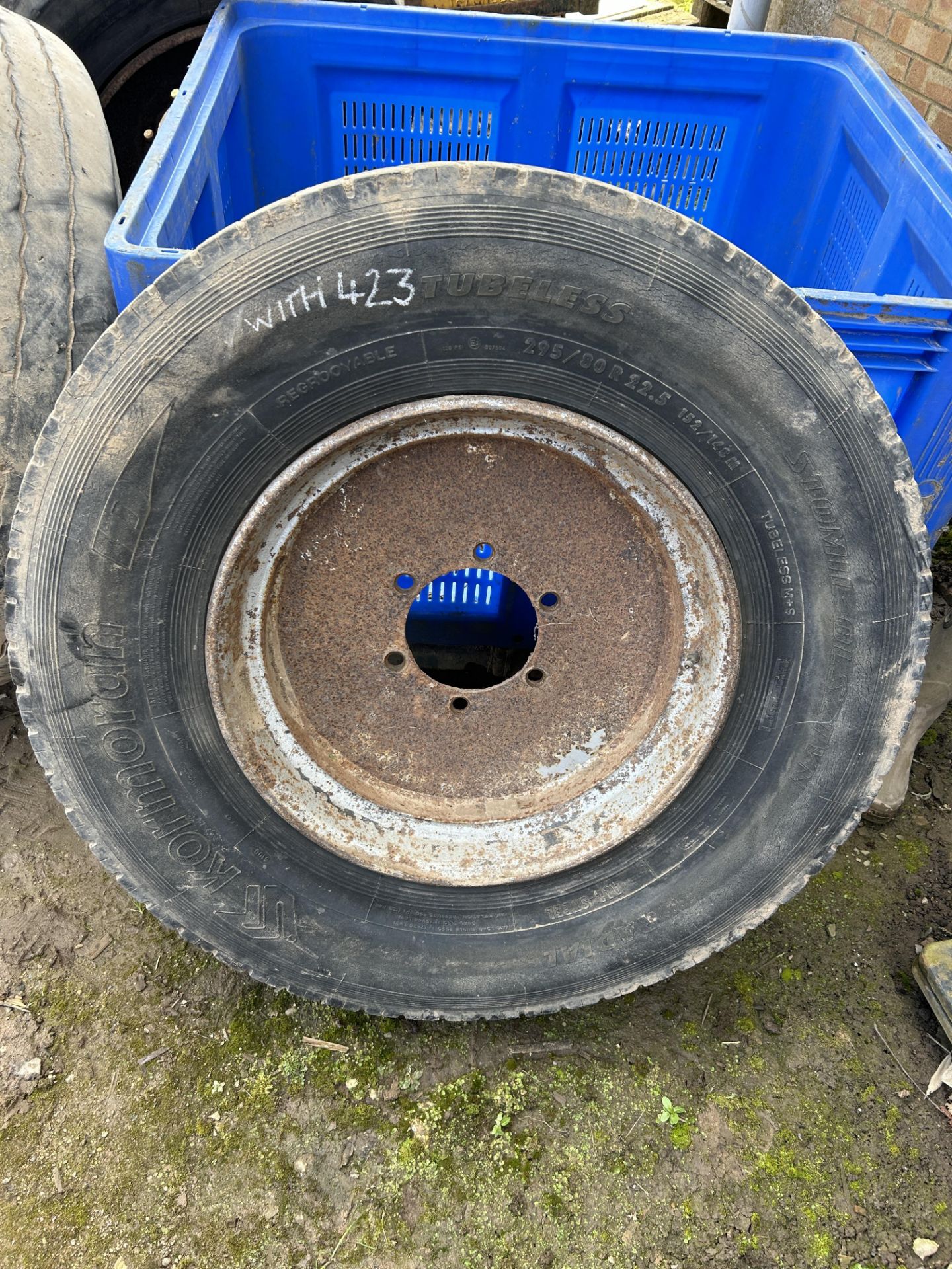 Pair of 295/80/22.5 Rig trailer wheels and tyres  - Image 2 of 2