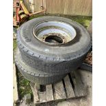 Pair of CONTINENTAL wheels and tyres 385/65 R22.5 