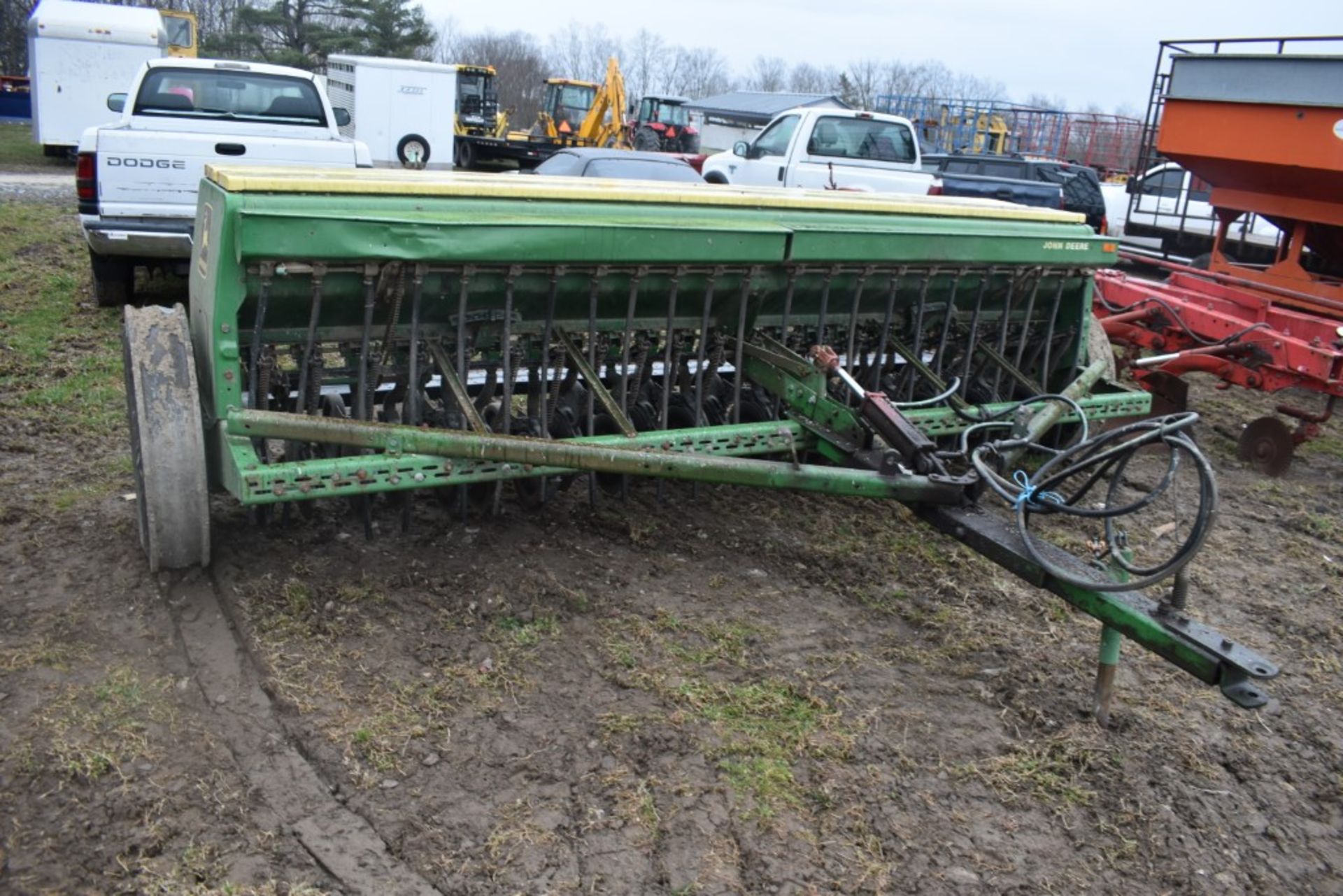 John Deere 8300 Grain Drill - Image 4 of 18