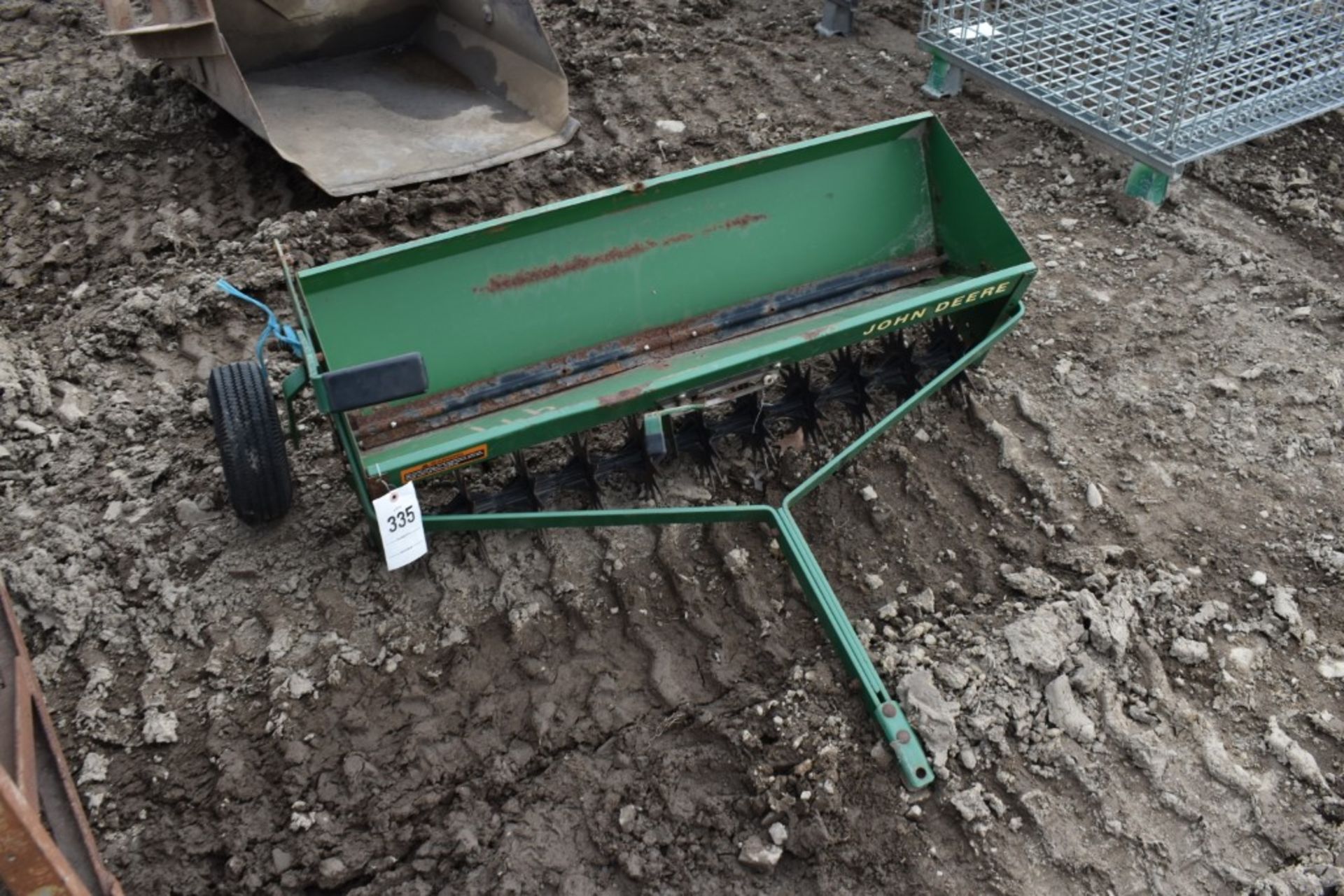 John Deere Lawn Drop Seeder - Bild 4 aus 6