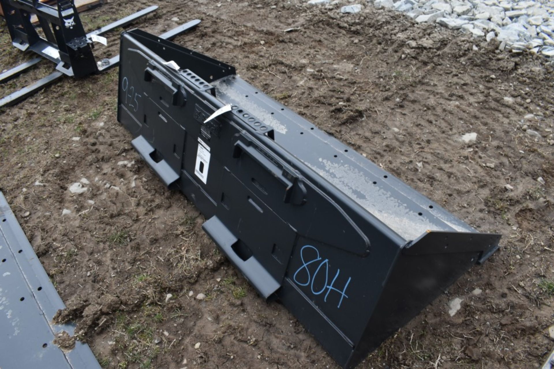 Bobcat Quick Attach 80" Heavy Duty Skid Steer Bucket - Image 3 of 3