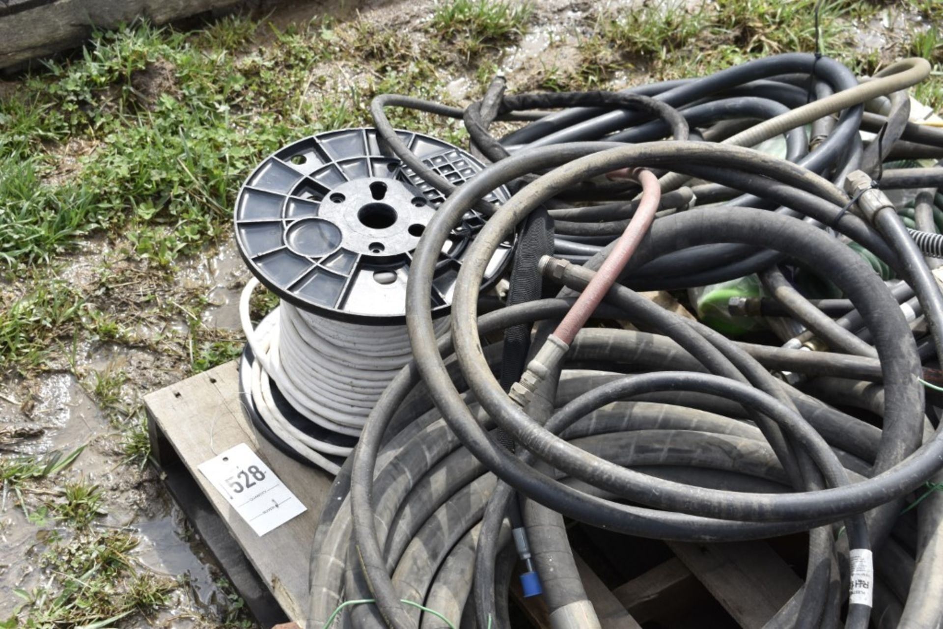 Pallet of Hoses - Image 8 of 8