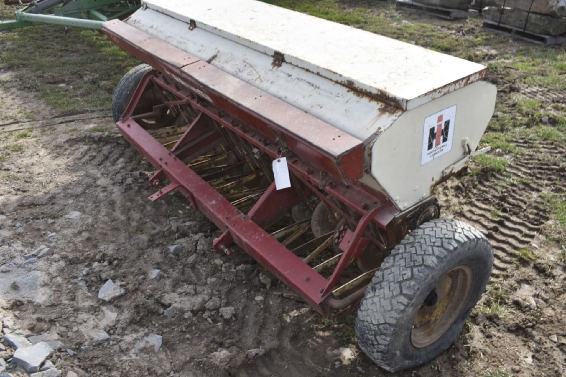 McCormick International 10 Semi Mounted Grain Drill