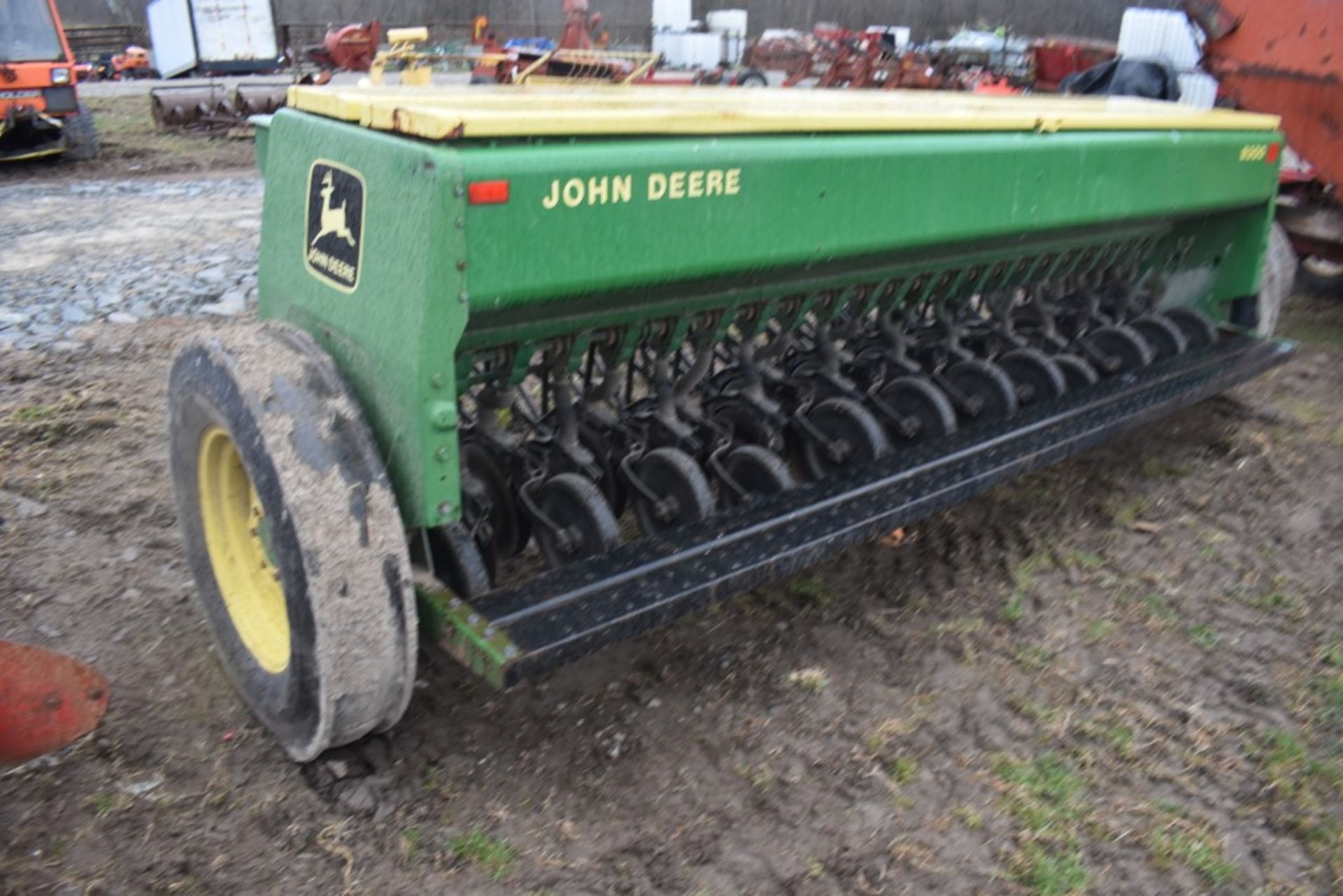 John Deere 8300 Grain Drill - Bild 7 aus 18