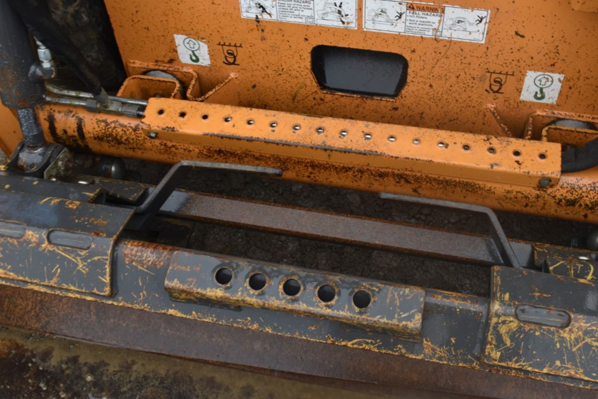 Case SR160 Skid Steer - Image 25 of 30