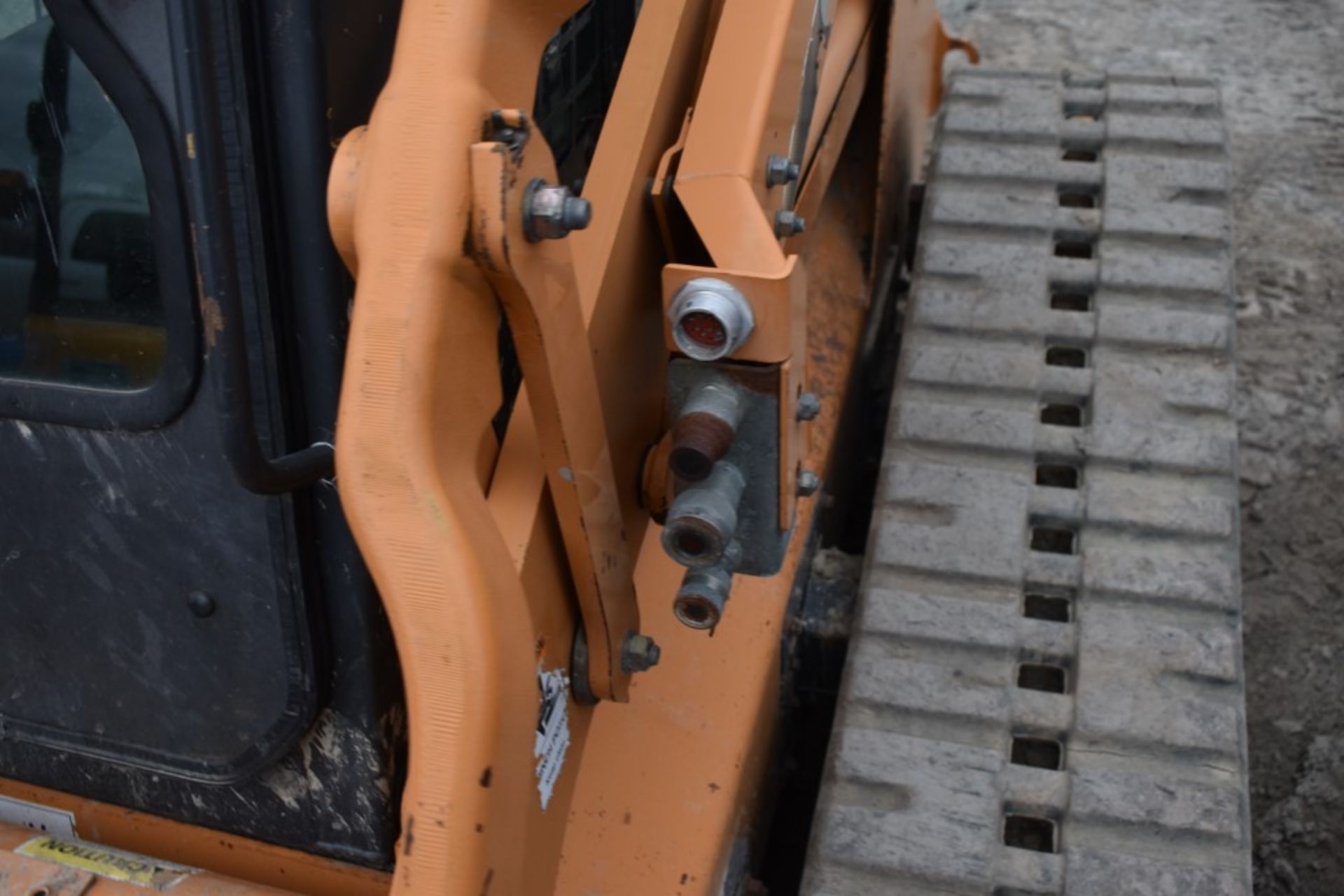 Case 450CT Skid Steer with Tracks - Image 32 of 34