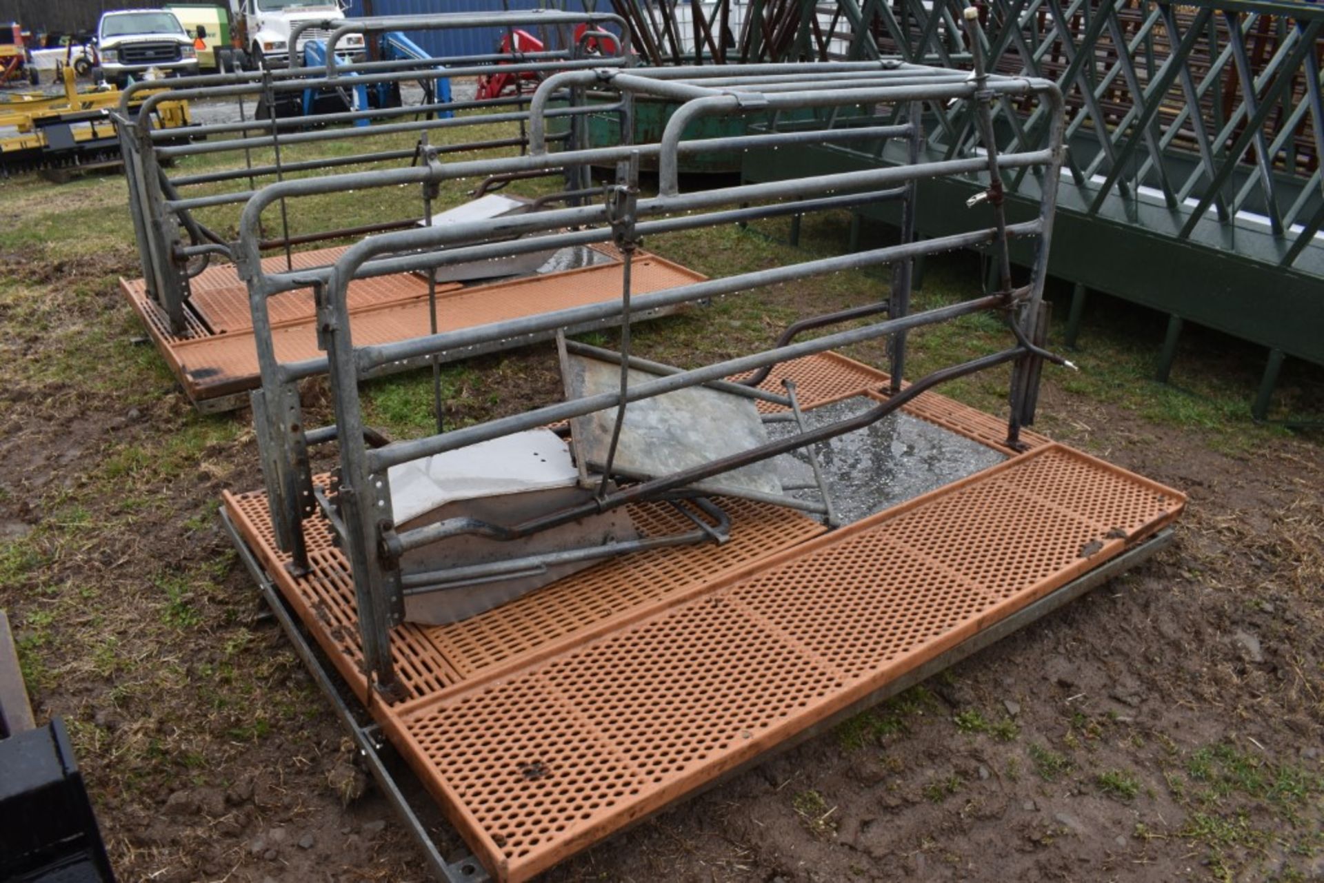 Farrowing Crate with Stand - Bild 2 aus 2