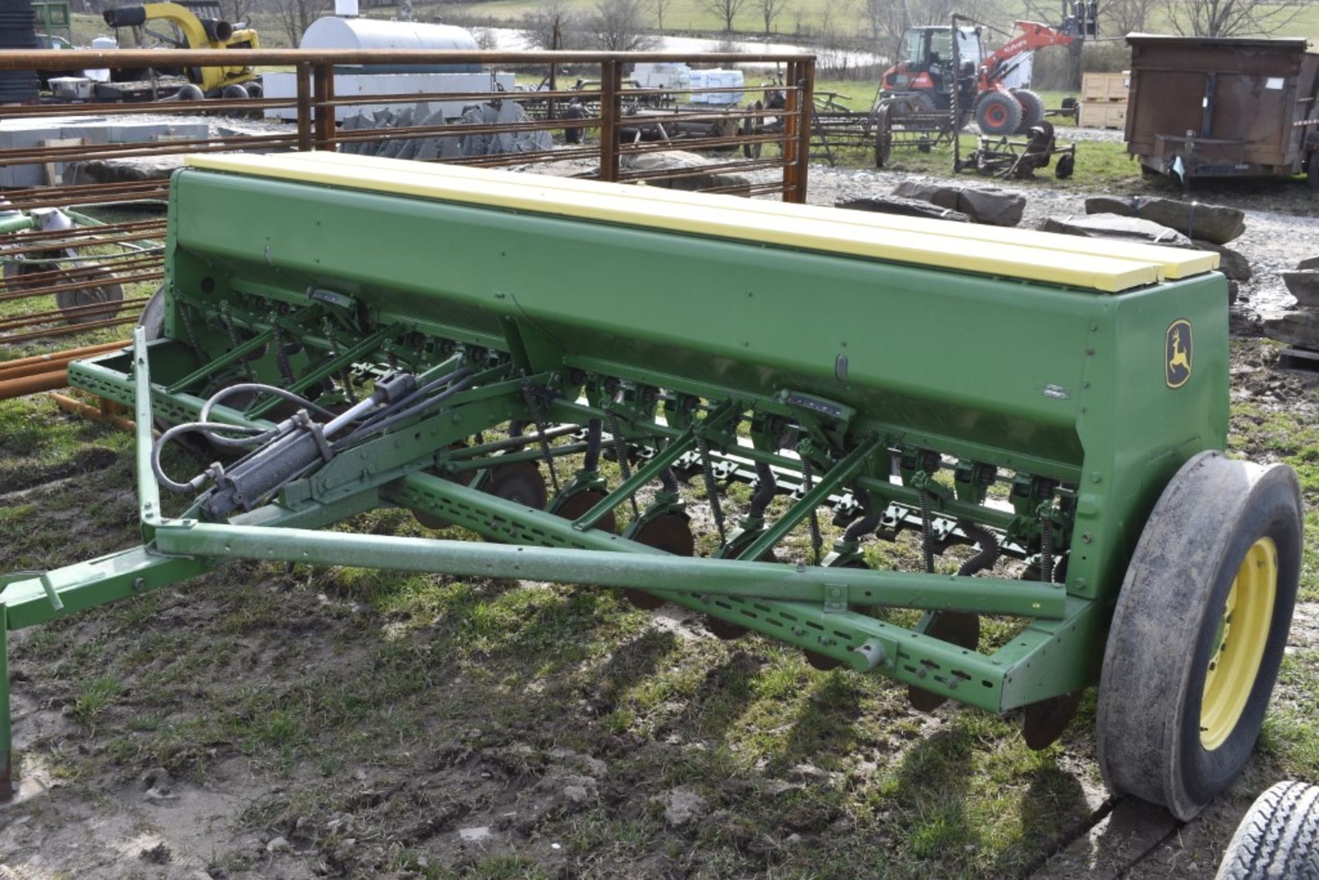 John Deere 8000 Grain Drill - Image 2 of 9