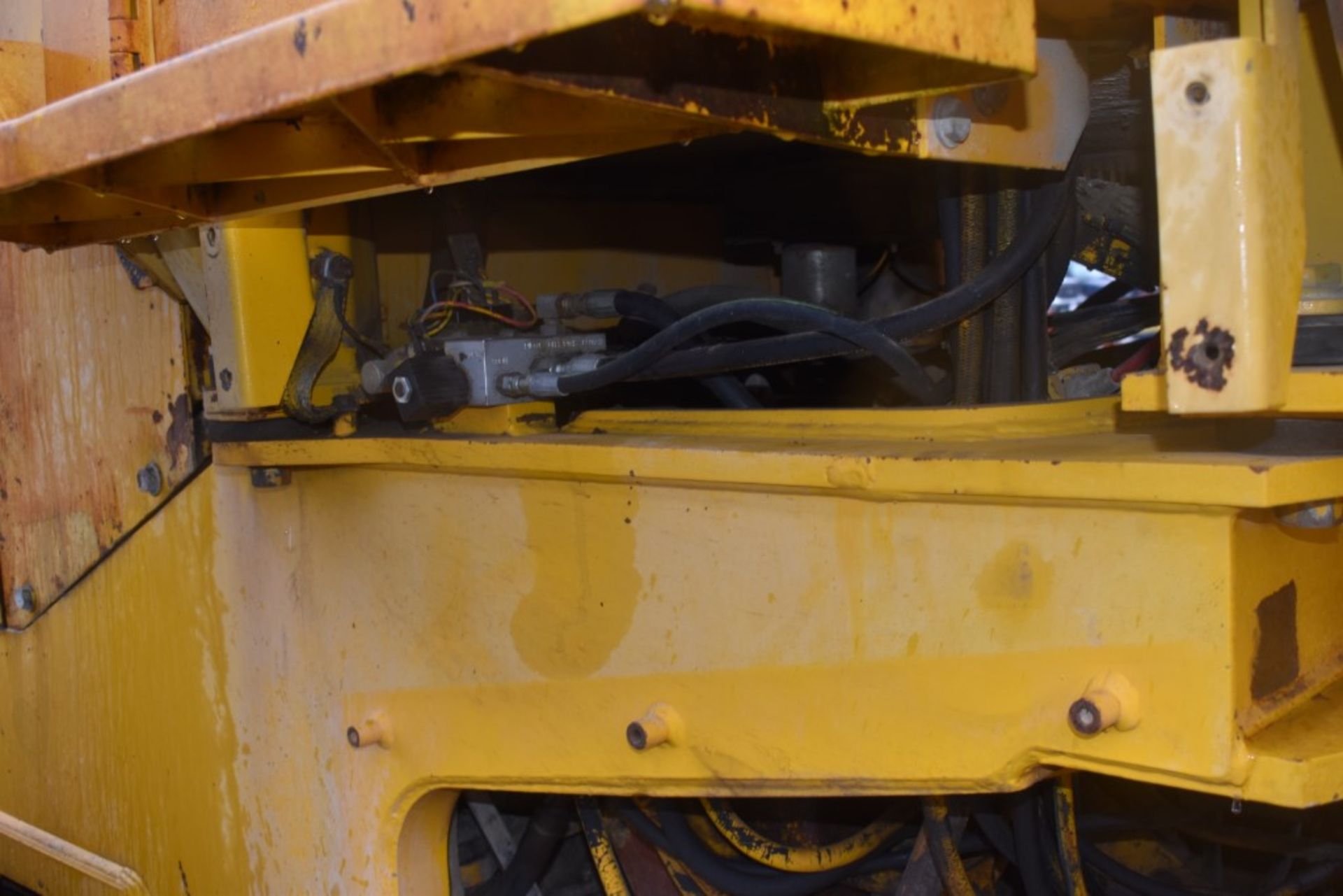 John Deere 644E Articulating Wheel Loader - Image 39 of 54