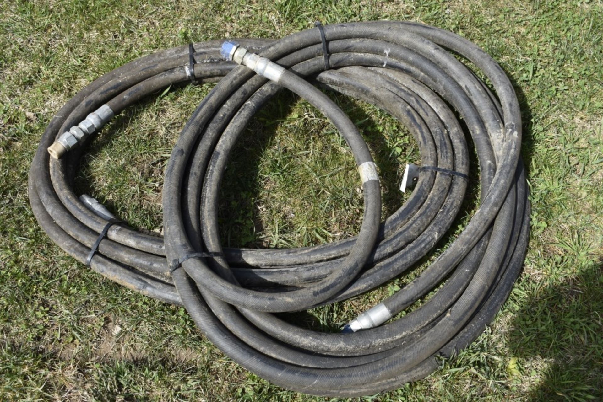 2 Hydraulic Hoses