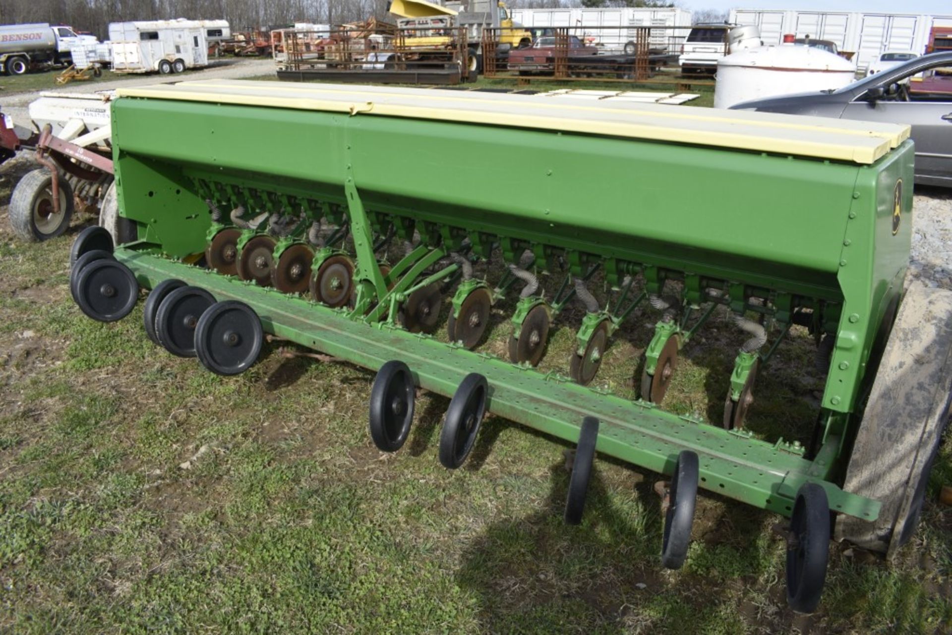 John Deere 8000 Grain Drill - Image 5 of 9