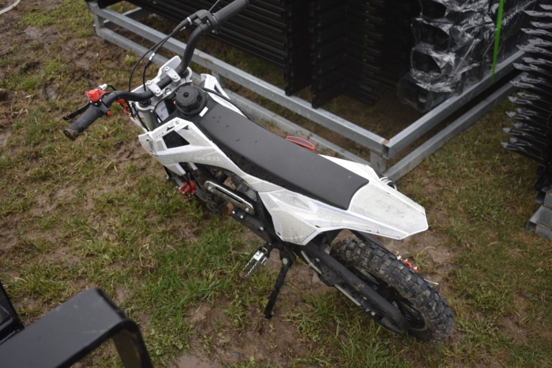 SYX Moto Dirt Bike - Image 3 of 4