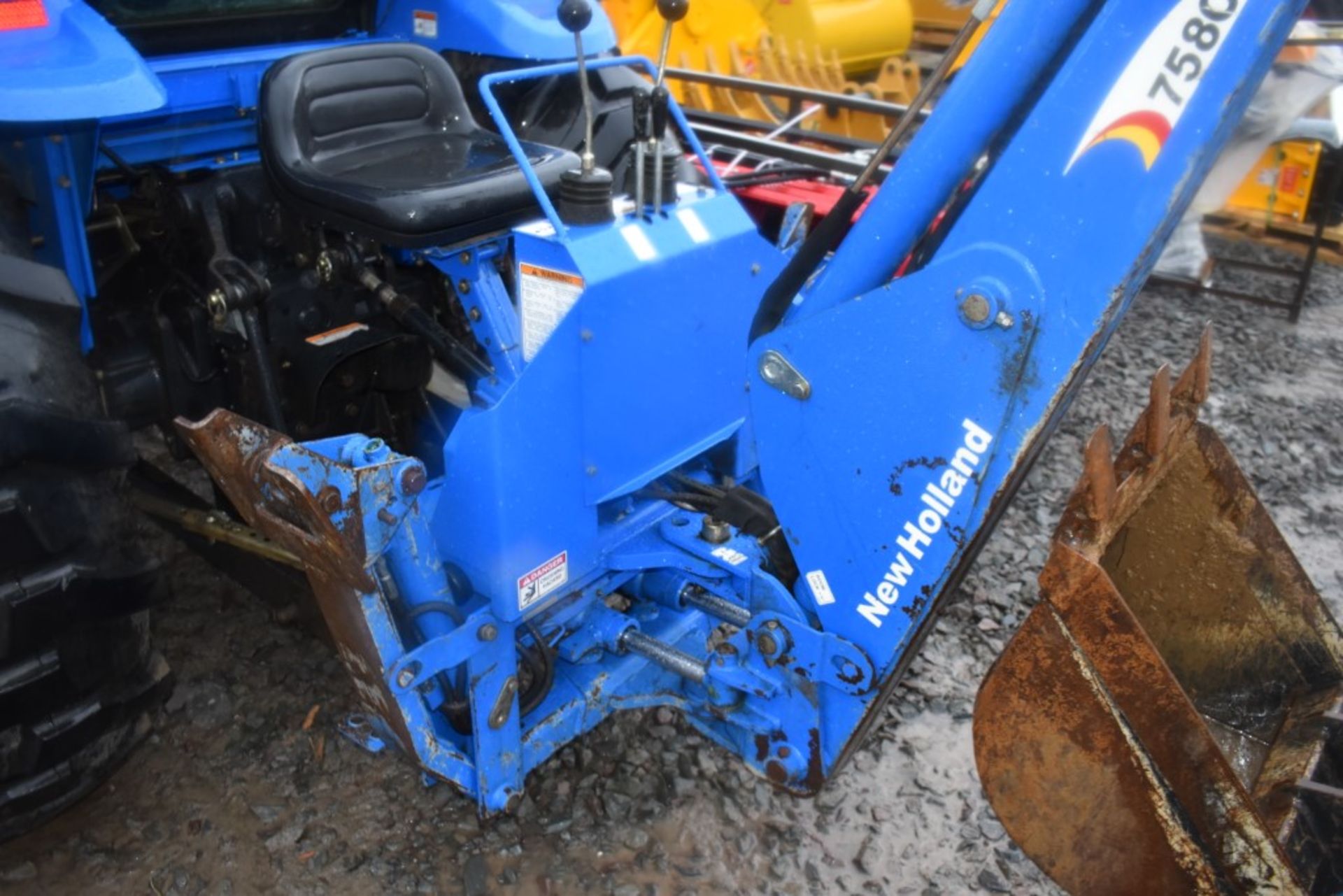 New Holland TC48DA Backhoe Loader Tractor - Image 8 of 23