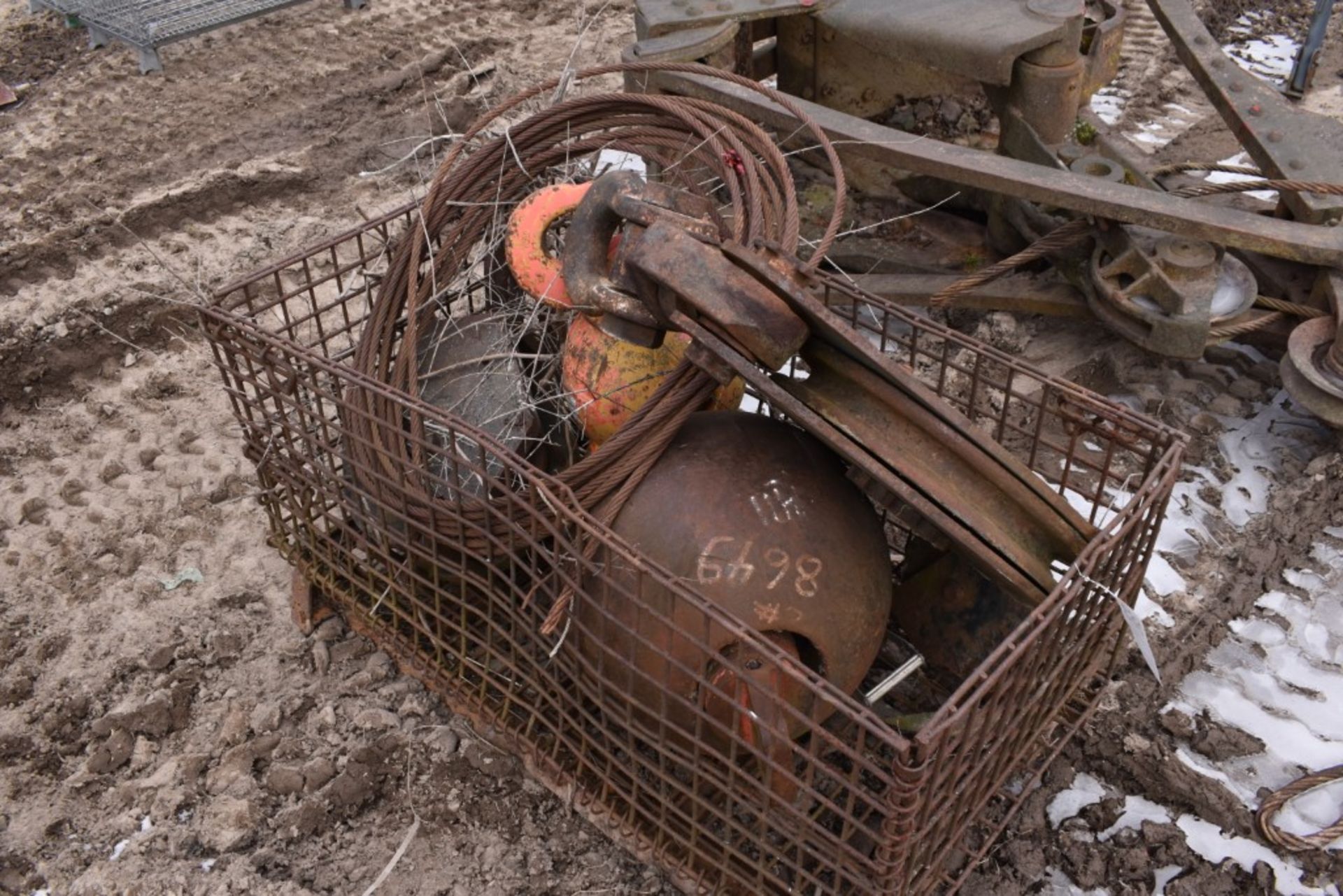 Metal Crate with 15 Ton Crane Hook, Probably a 25 Ton Crane Hook and Large Crane Pulley - Image 2 of 8