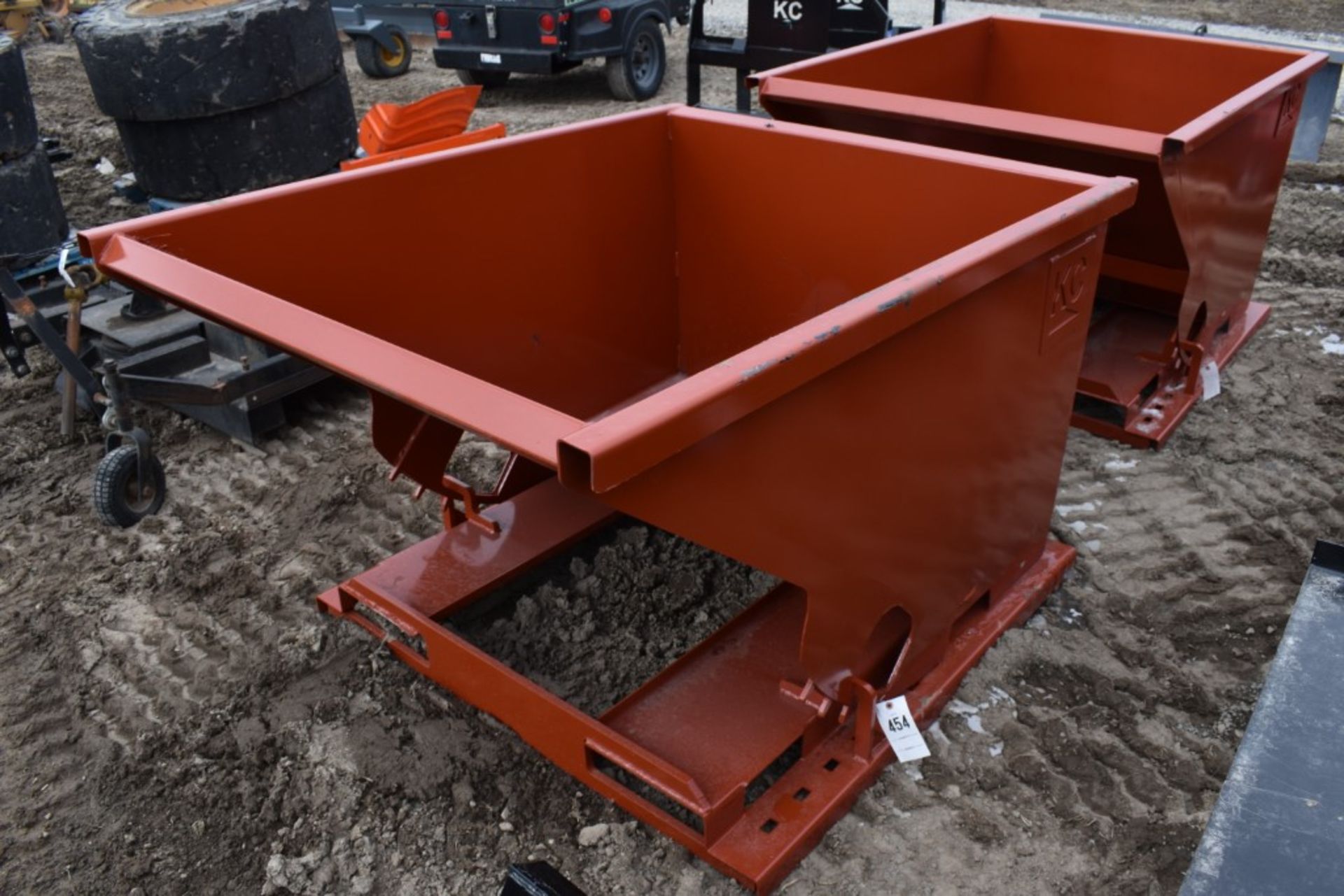 New KC Fork Mounted Self Tipping Dumpster - Bild 4 aus 8