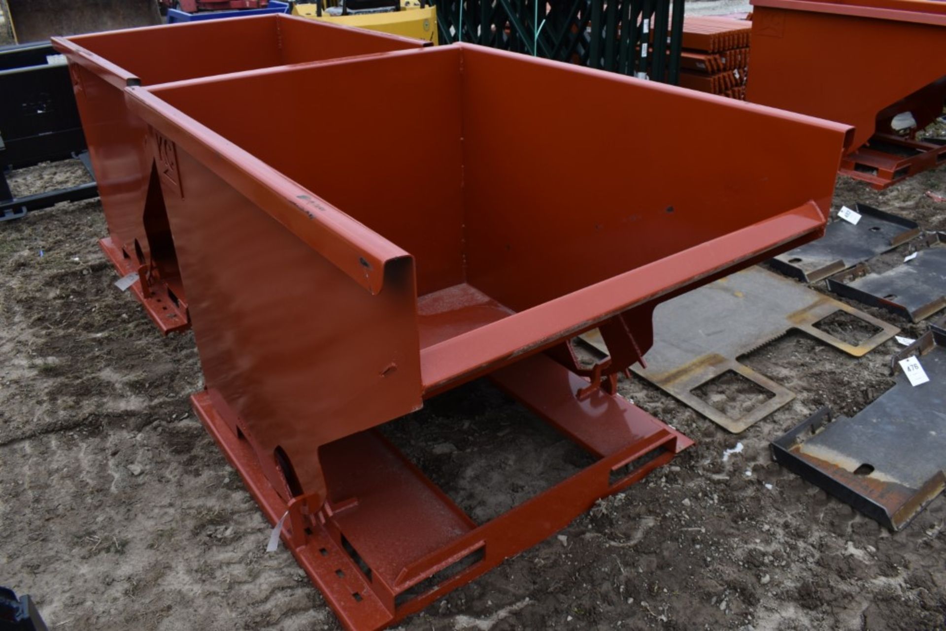 New KC Fork Mounted Self Tipping Dumpster - Bild 2 aus 8