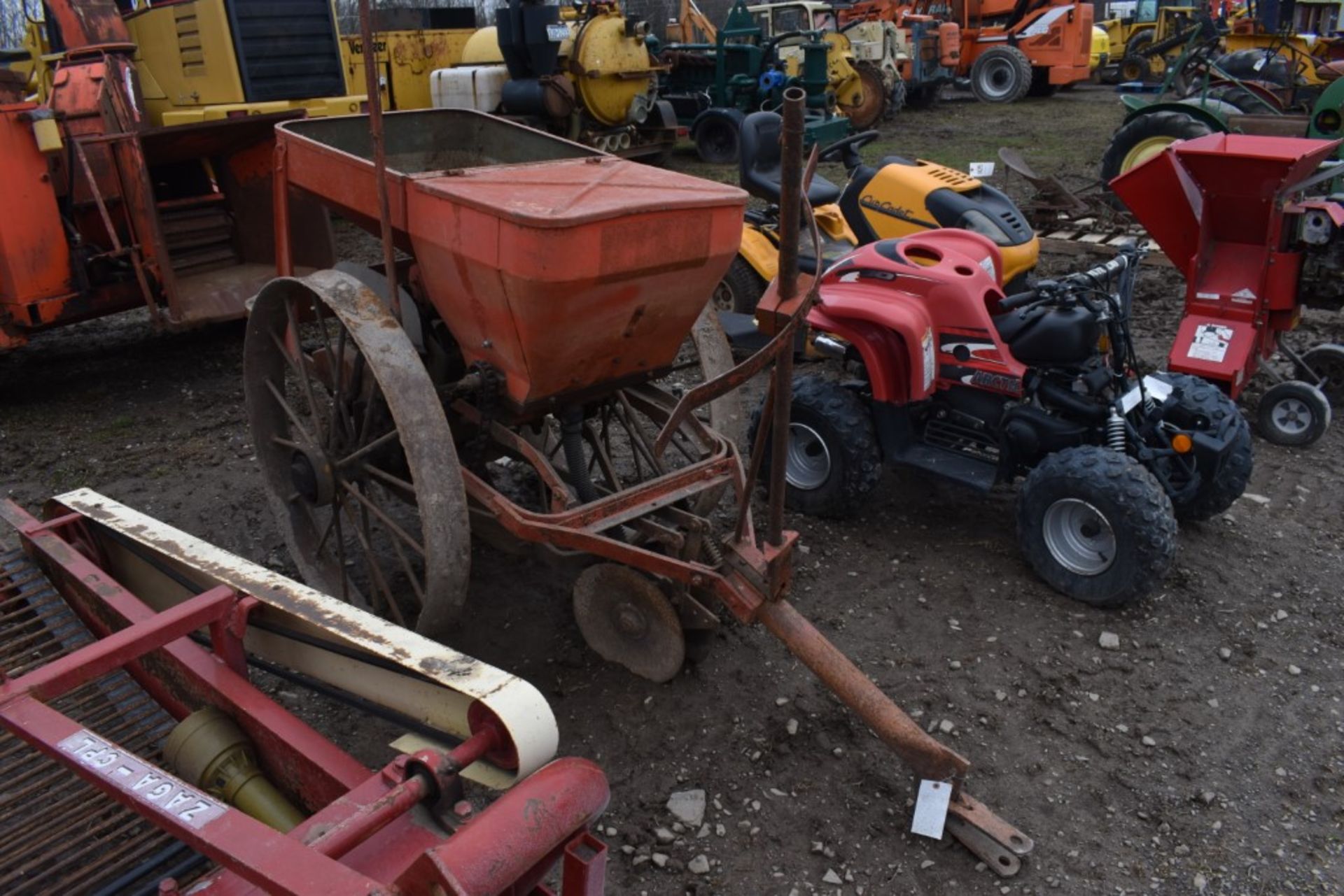 Single Row Tow Behind Potato Planter