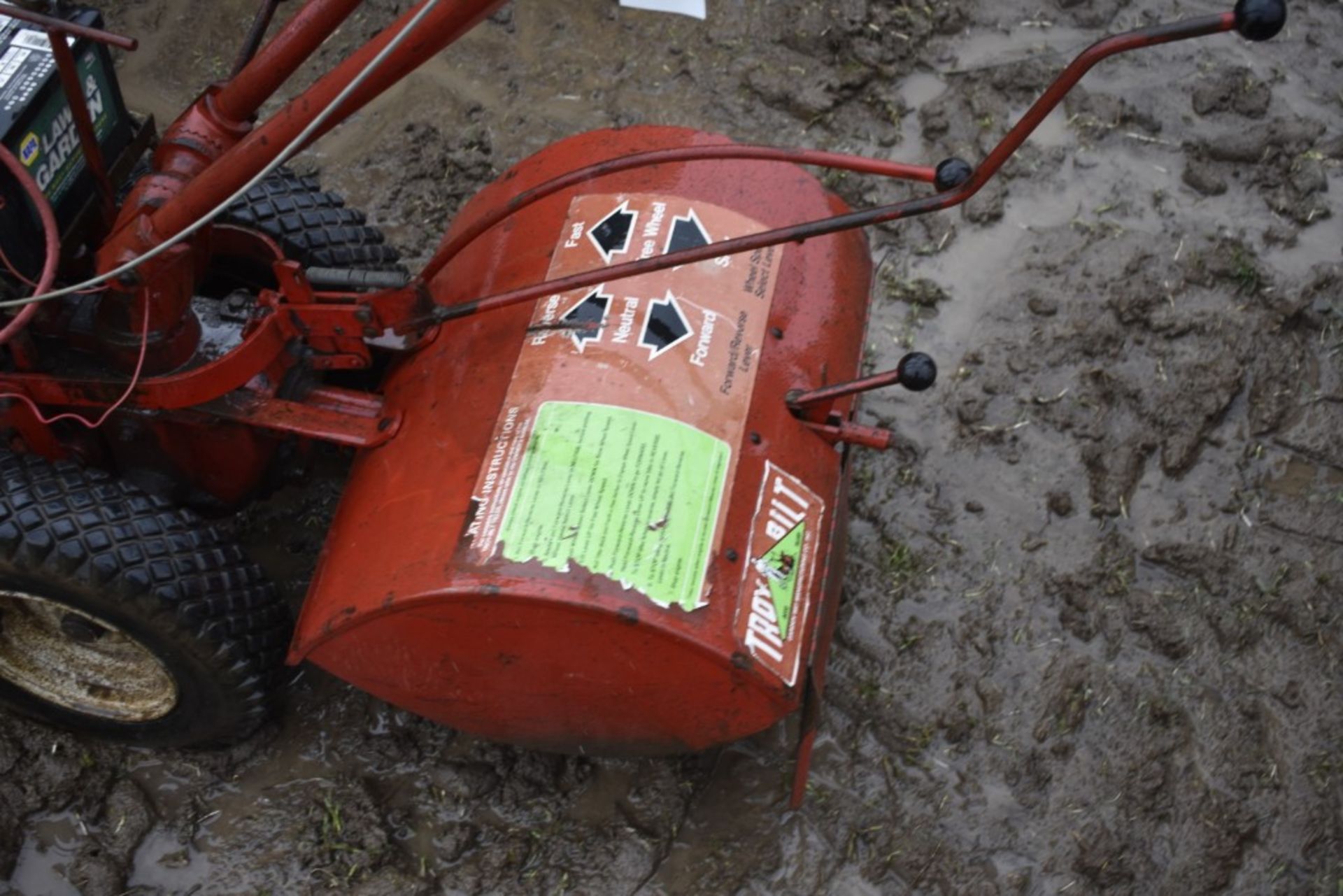 Troy Bilt 22" Rototiller - Bild 7 aus 10