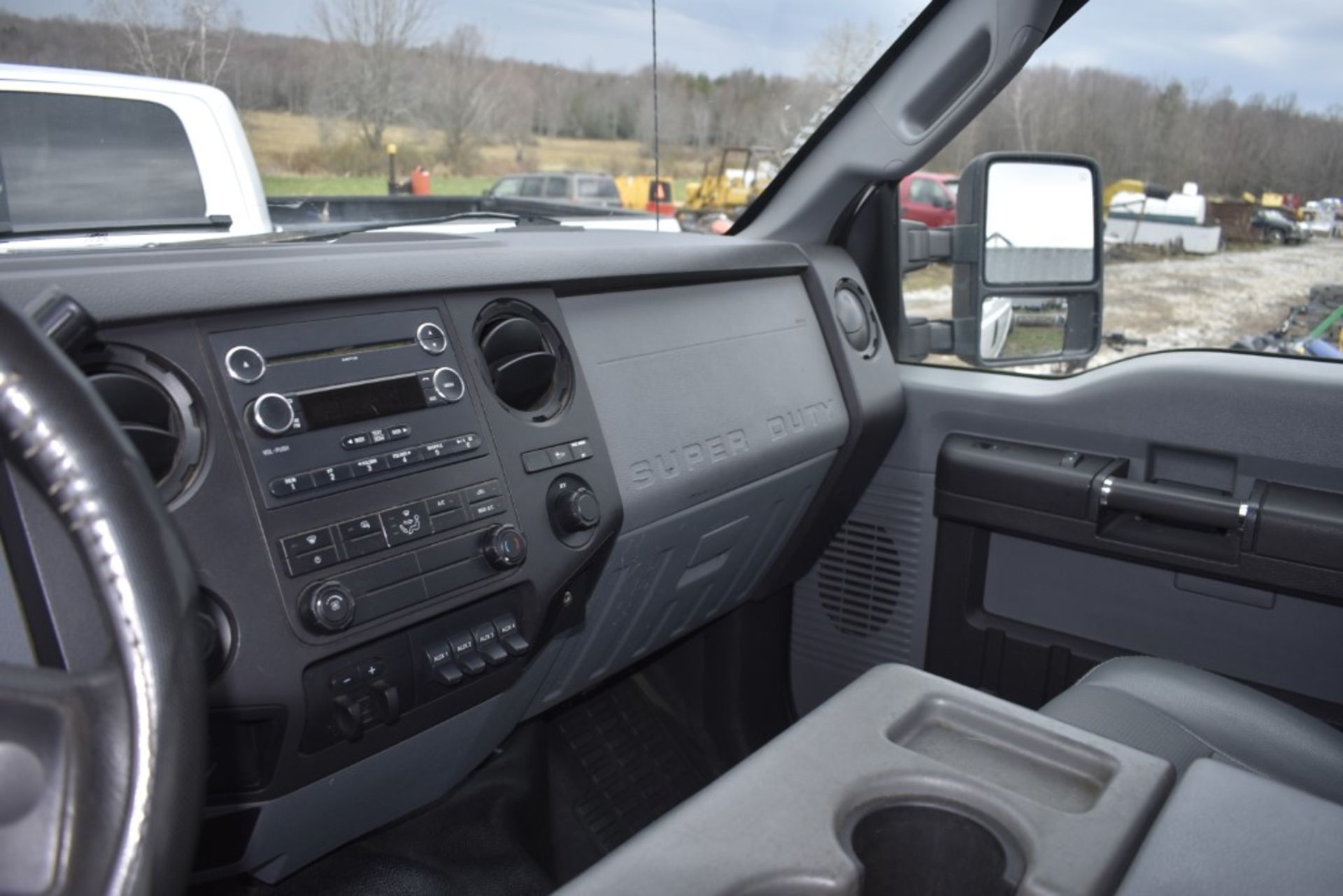 2011 Ford F-250 Super Duty Truck - Image 38 of 40