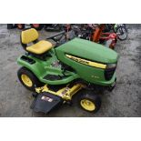 John Deere X320 Lawn Tractor