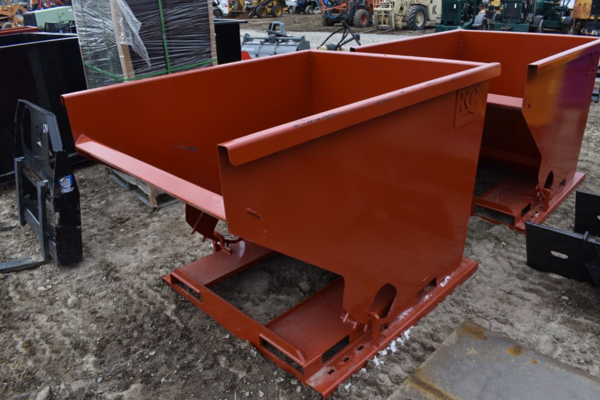 New KC Fork Mounted Self Tipping Dumpster - Bild 3 aus 8