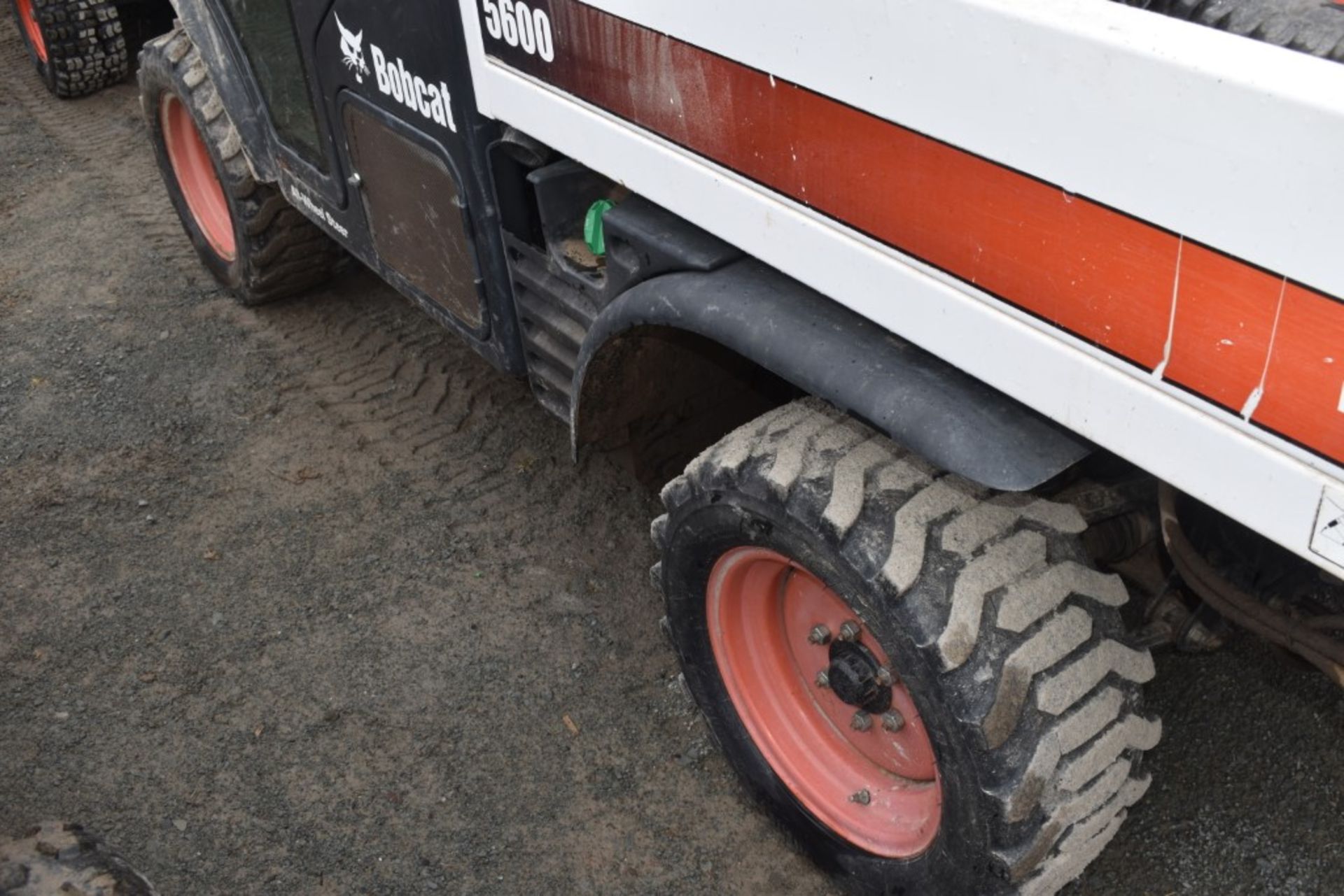 Bobcat 5600 Toolcat UTV - Image 10 of 30