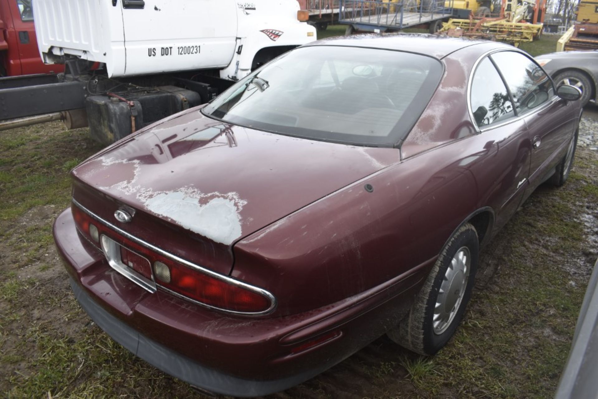 1997 Buick Riviera - Bild 12 aus 32