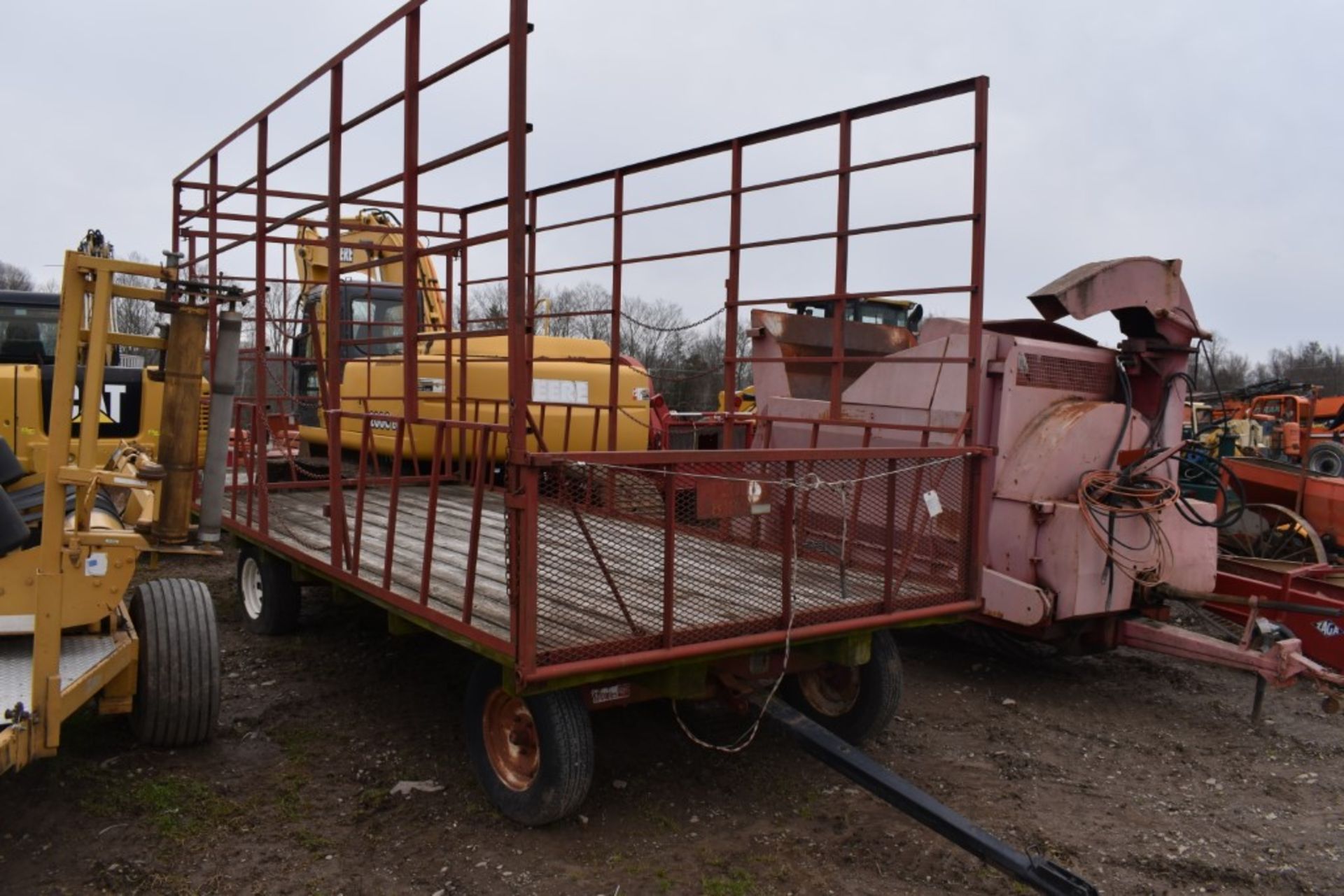 Pequea 818 Single Axle Hay Wagon - Image 2 of 13
